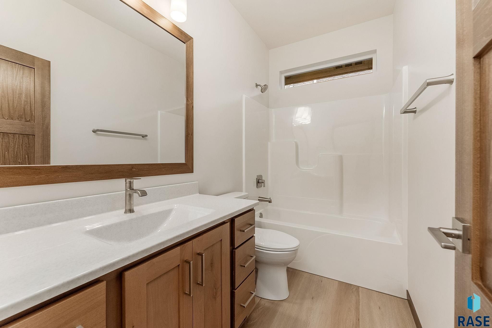 8709 W Rathburn St. Sioux Falls, SD 57106