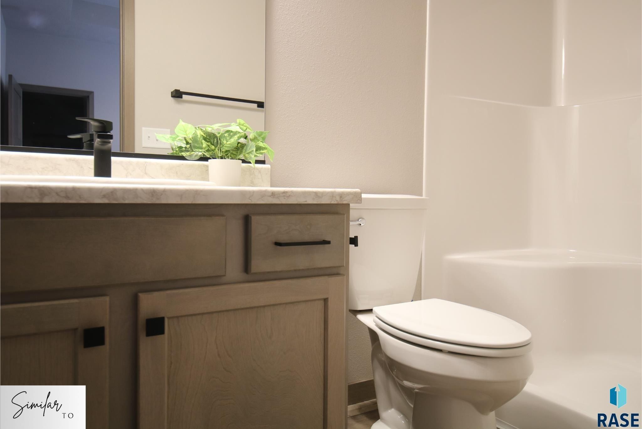 E Waters Edge Pl. Sioux Falls, SD 57110