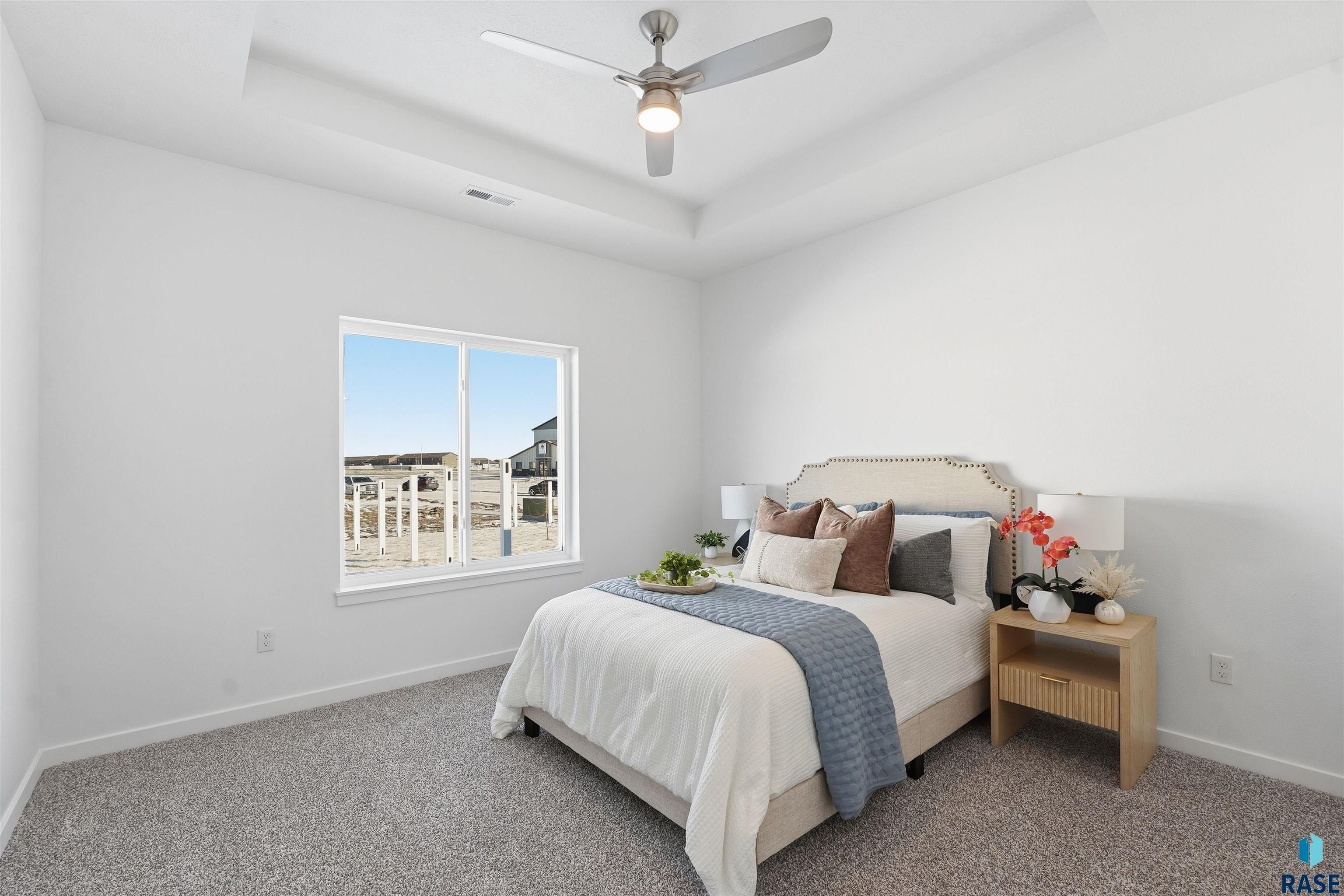 5934 S Whisper Creek Pl. Sioux Falls, SD 57108