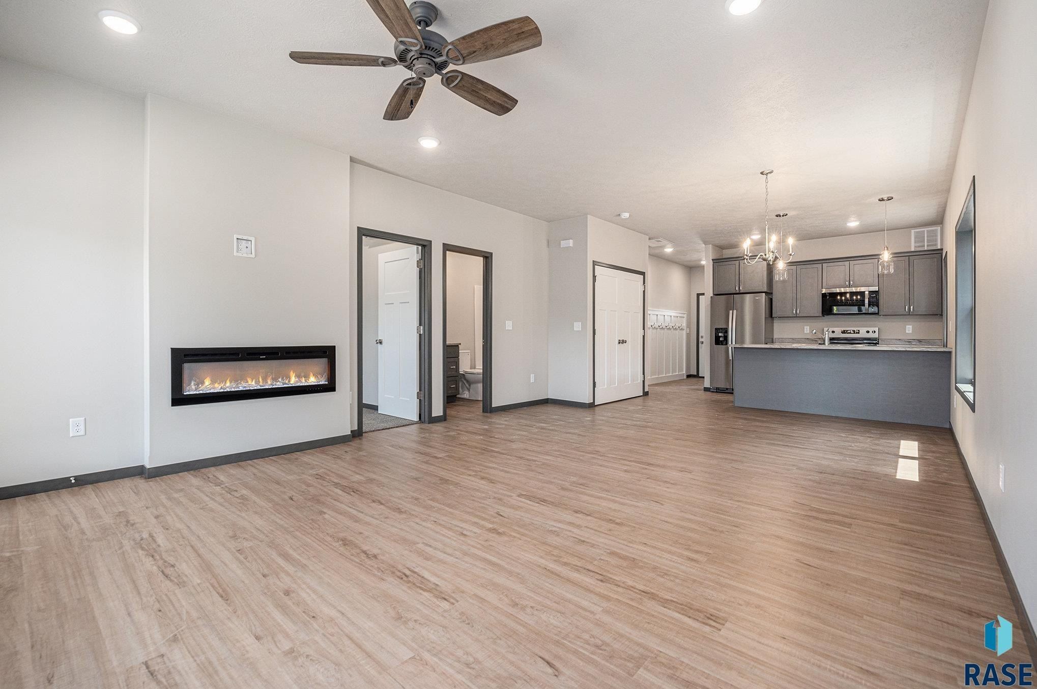 813 N Marquette Pl. Sioux Falls, SD 57110