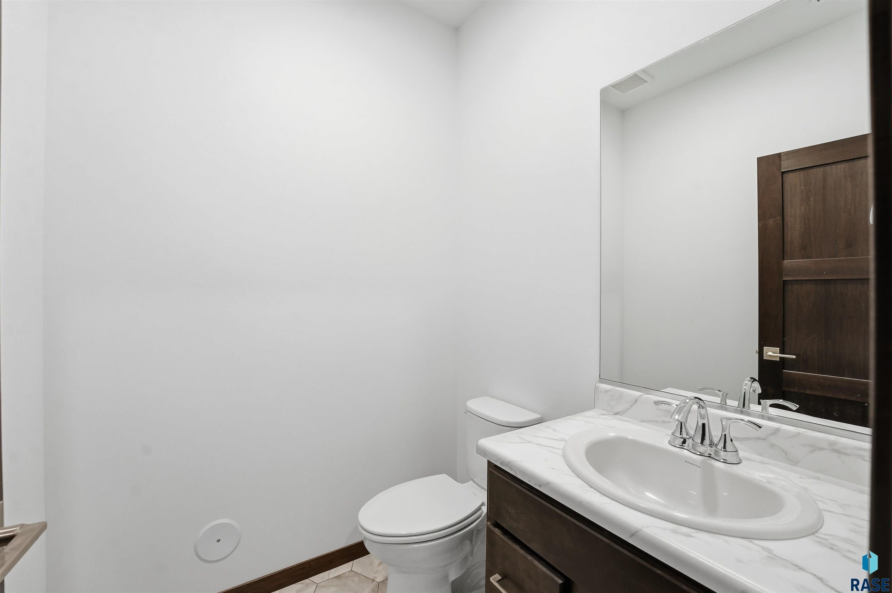 6906 E Brooks Edge Pl. Sioux Falls, SD 57110