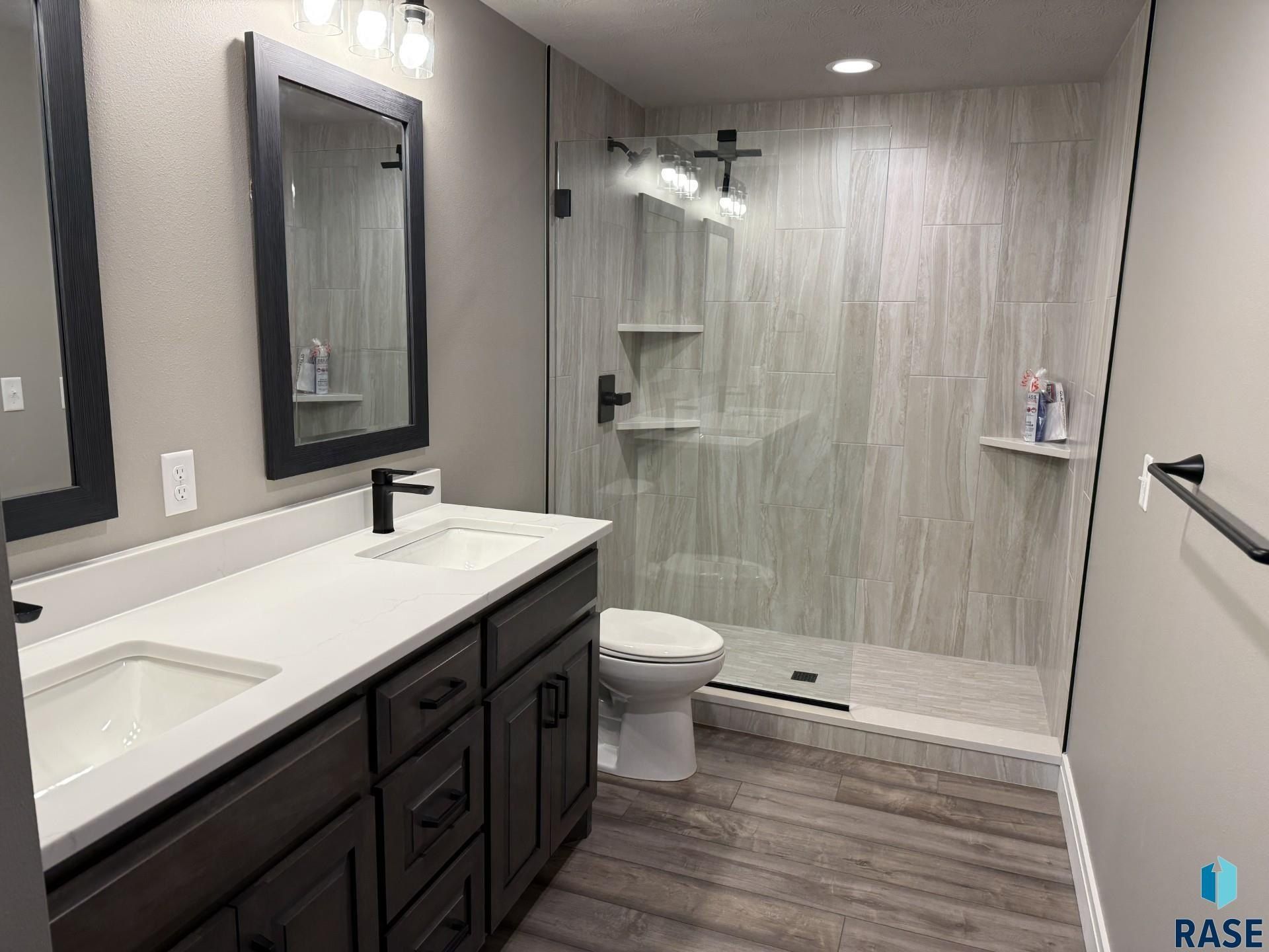 1101 N Scots Pine Dr. Sioux Falls, SD 57110