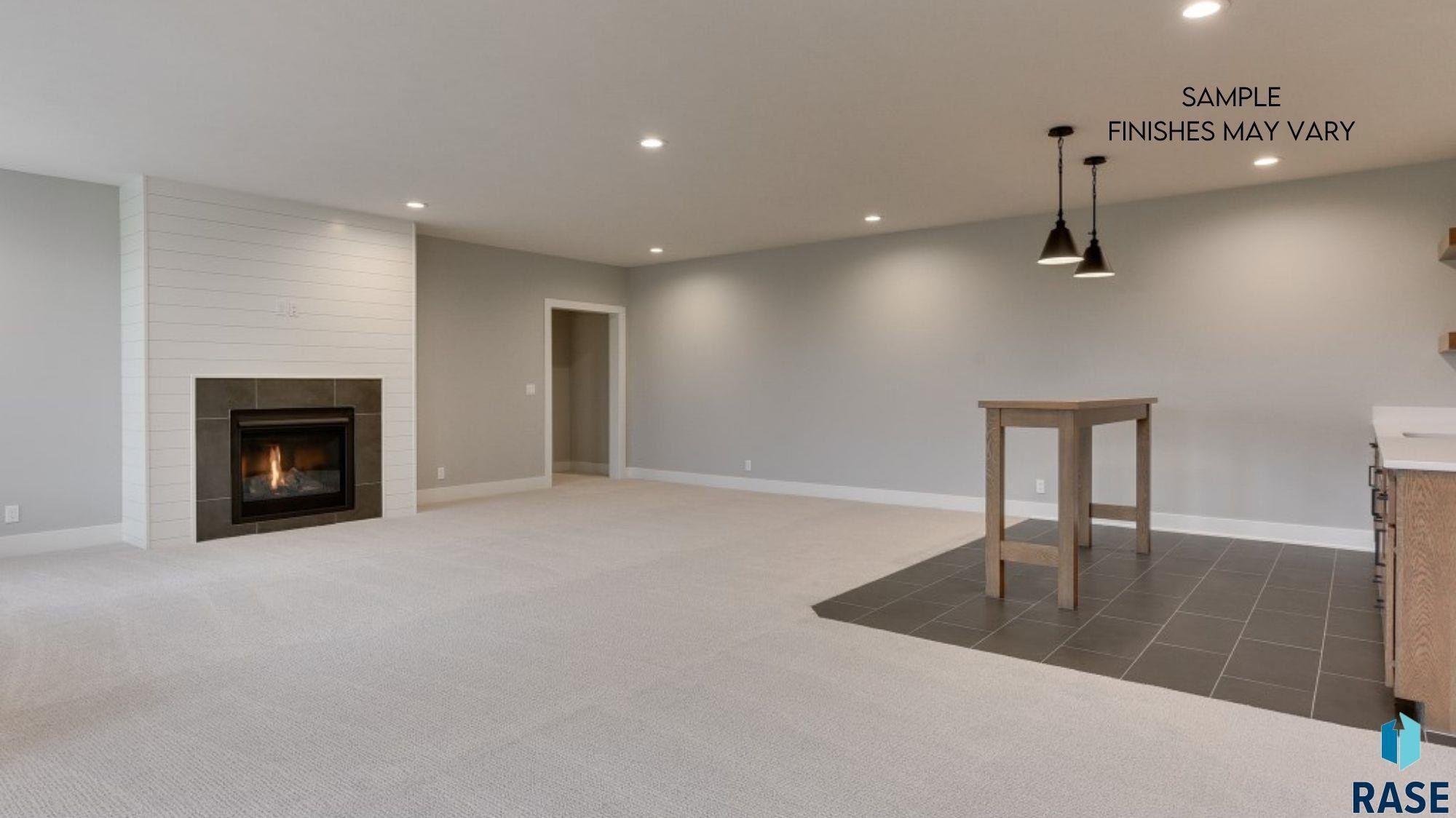 6605 E Hawker Cir. Sioux Falls, SD 57110