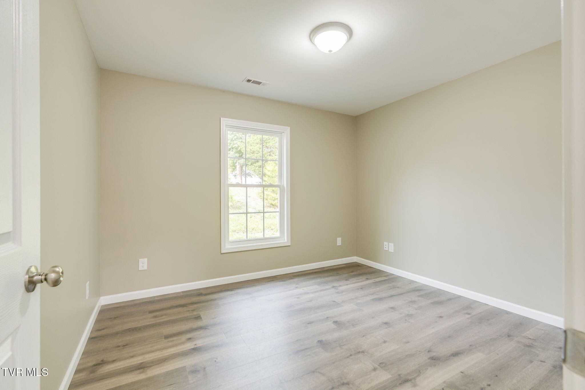 1026 W G Street. Elizabethton, TN 37643