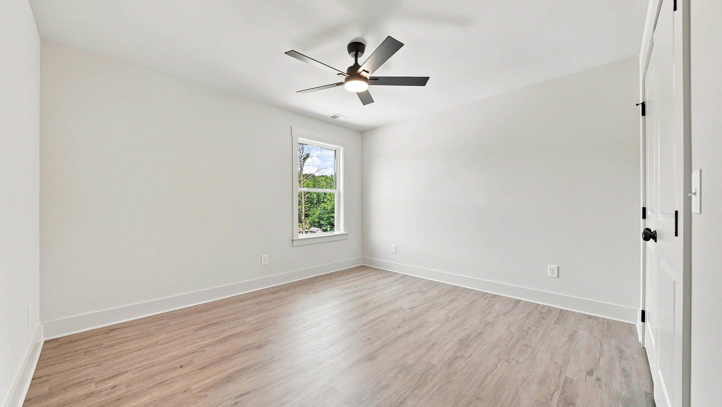 6624 Sandswitch Road. Hixson, TN 37343