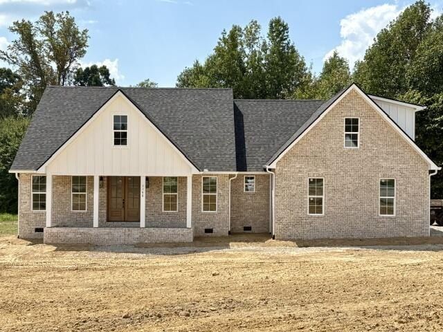 7160 Honeysuckle. Baxter, TN 38544