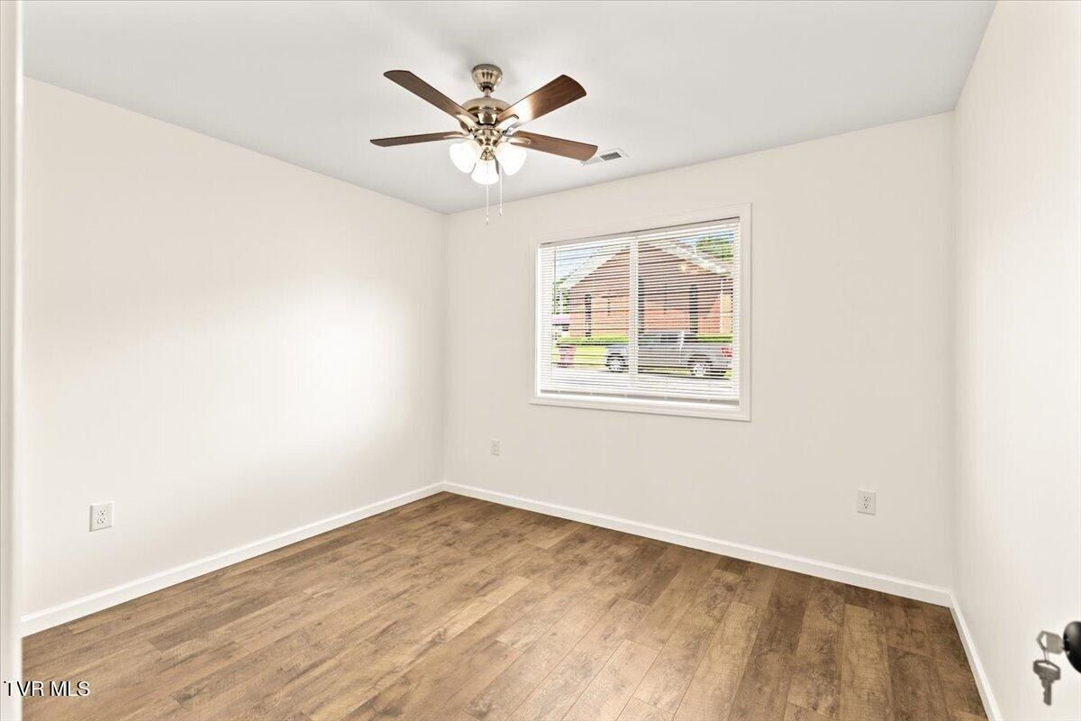 909 Pine Grove Avenue. Johnson City, TN 37601