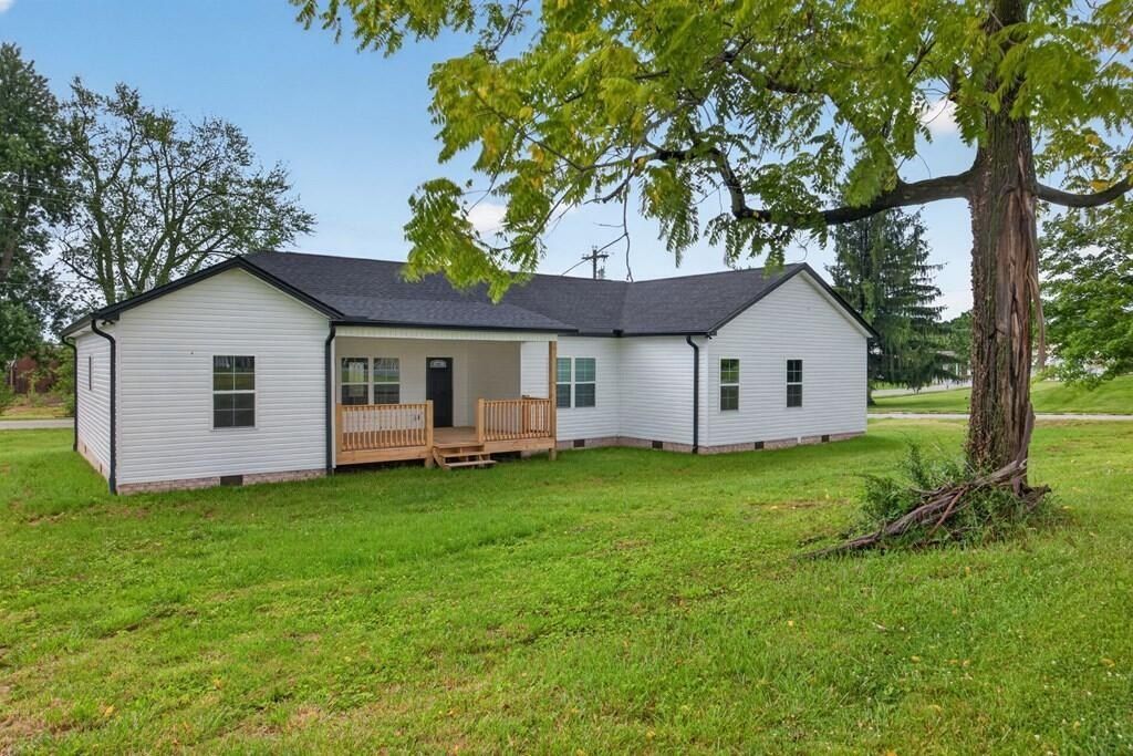 208 E Crawford Ave. Monterey, TN 38574