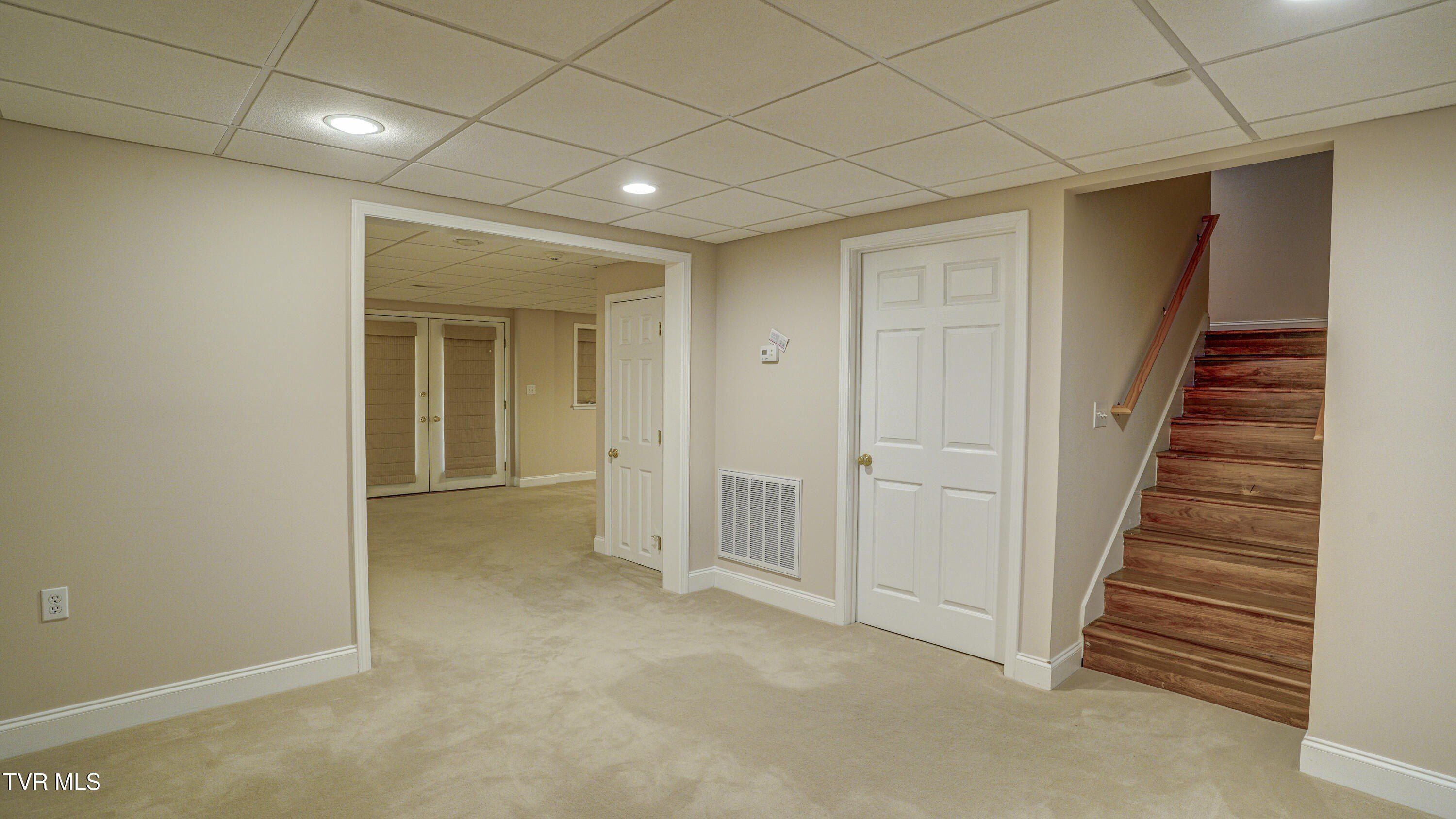 2005 Brentford Lane. Kingsport, TN 37664