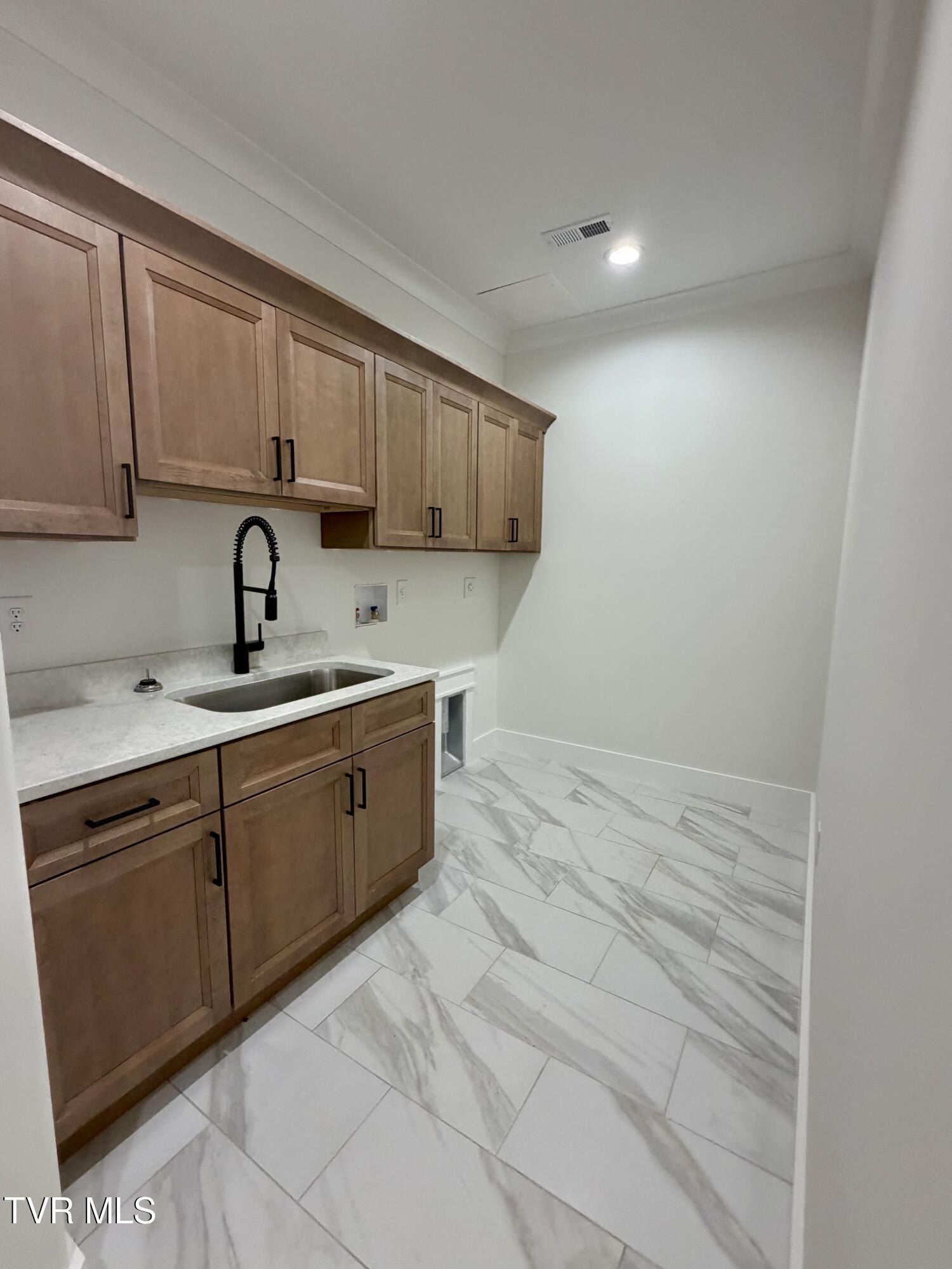 1420 Hairetown Road. Johnson City, TN 37615