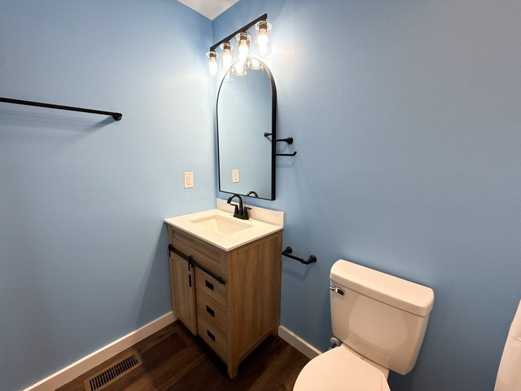 44 Blue Lake Rd. McMinnville, TN 37110