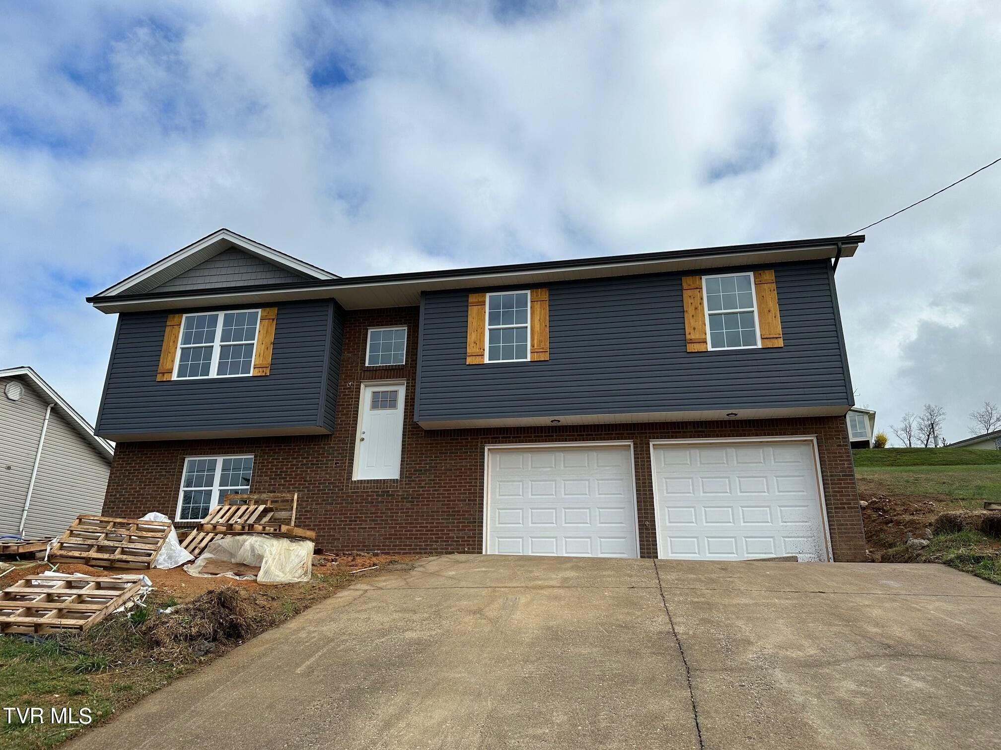 175 Woodmont Avenue. Kingsport, TN 37660