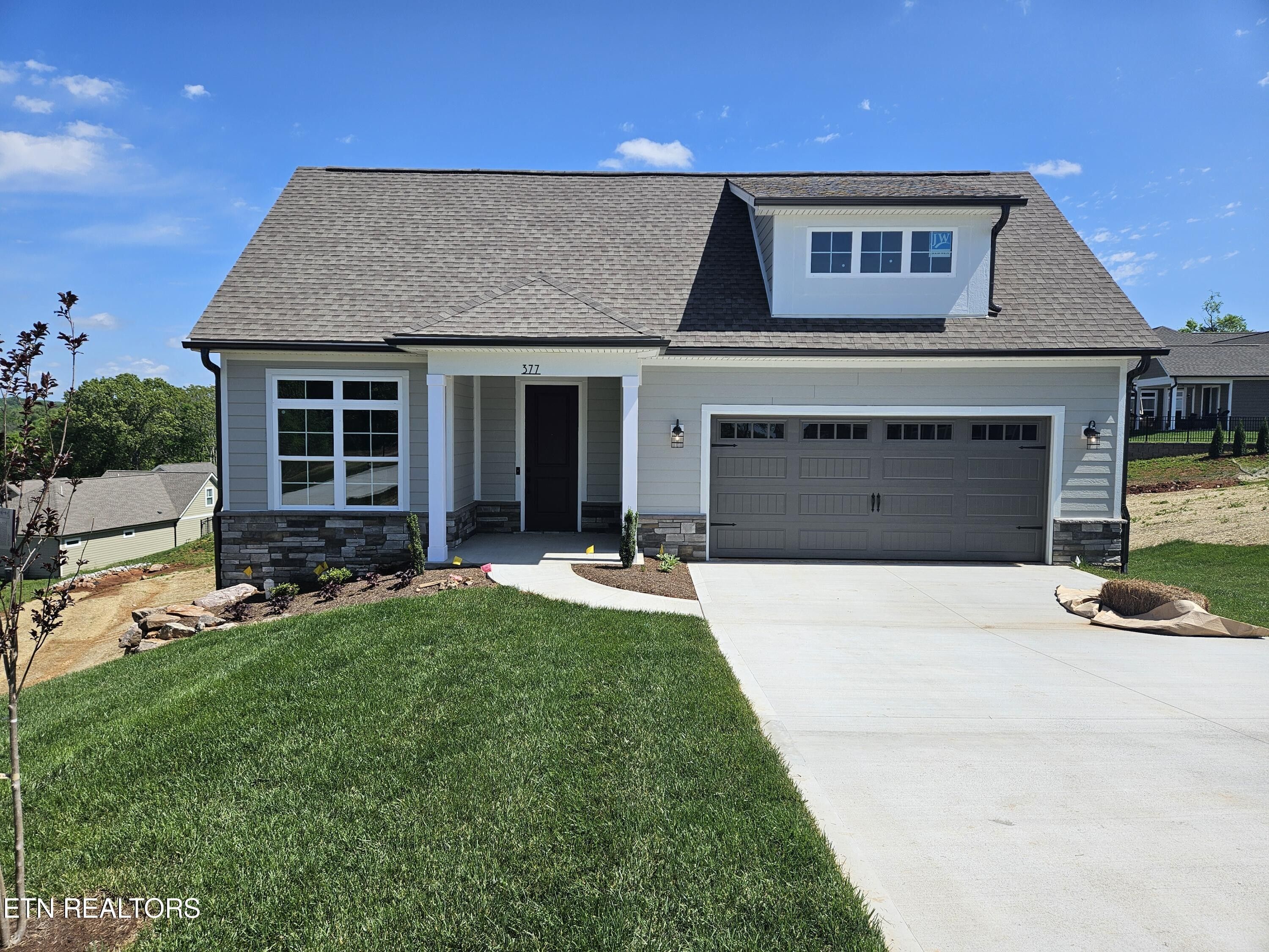 377 Cedar Branch Tr. Lenoir City, TN 37772