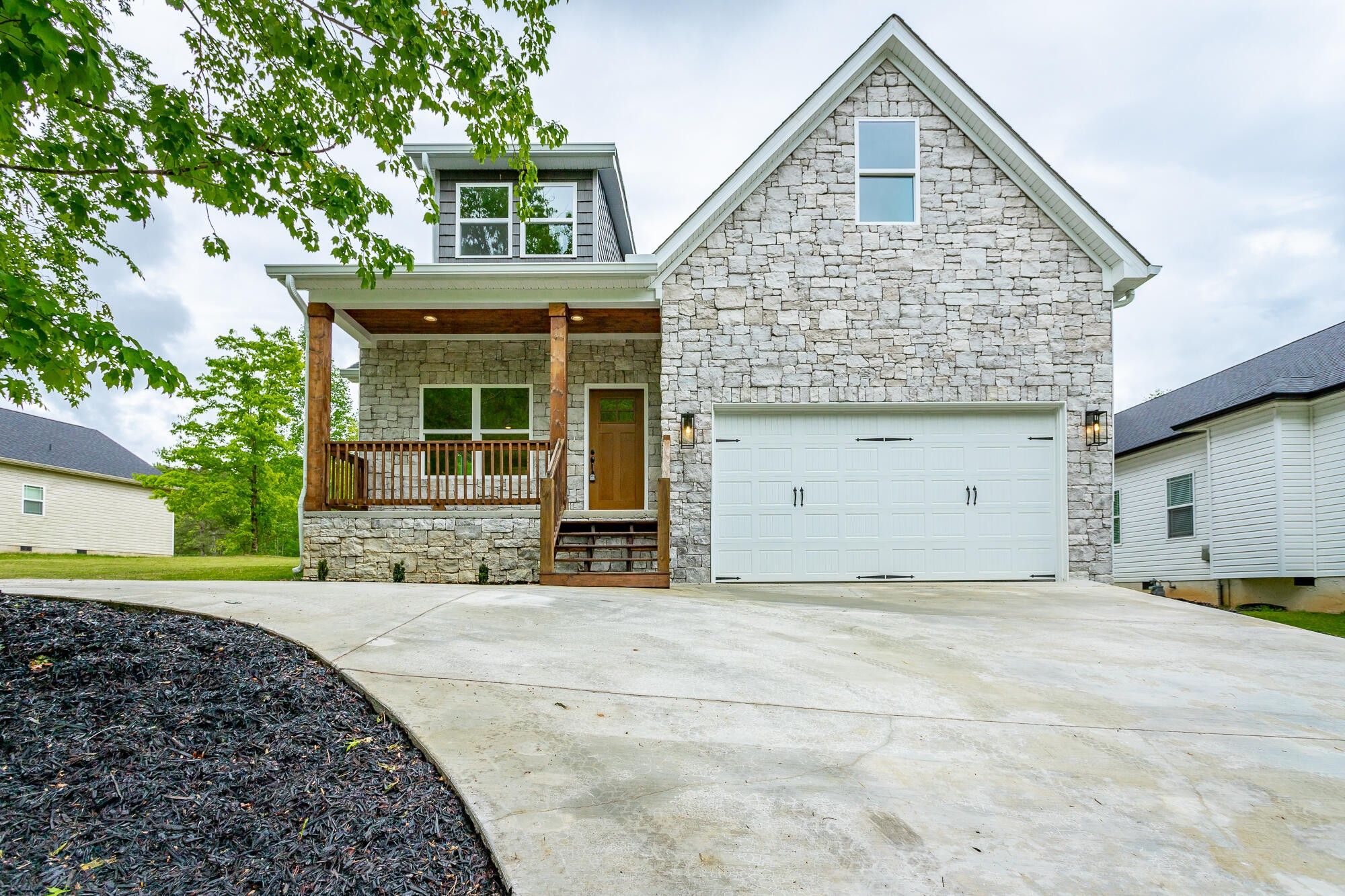 3839 Lee Pike. Soddy Daisy, TN 37379