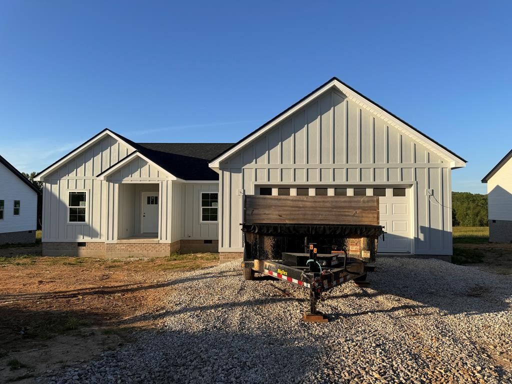 4695 Window Cliff Road. Baxter, TN 38544