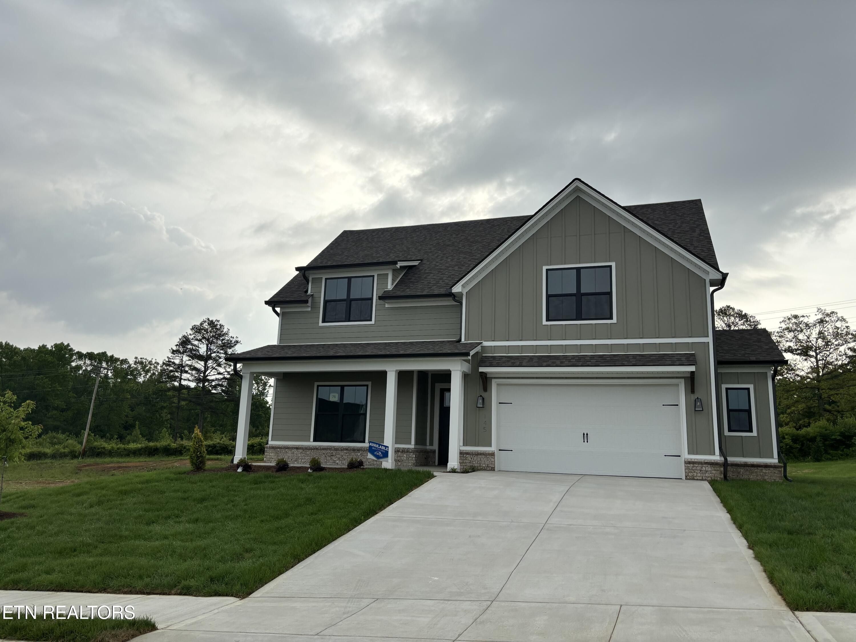 145 Clover Circle. Lenoir City, TN 37772