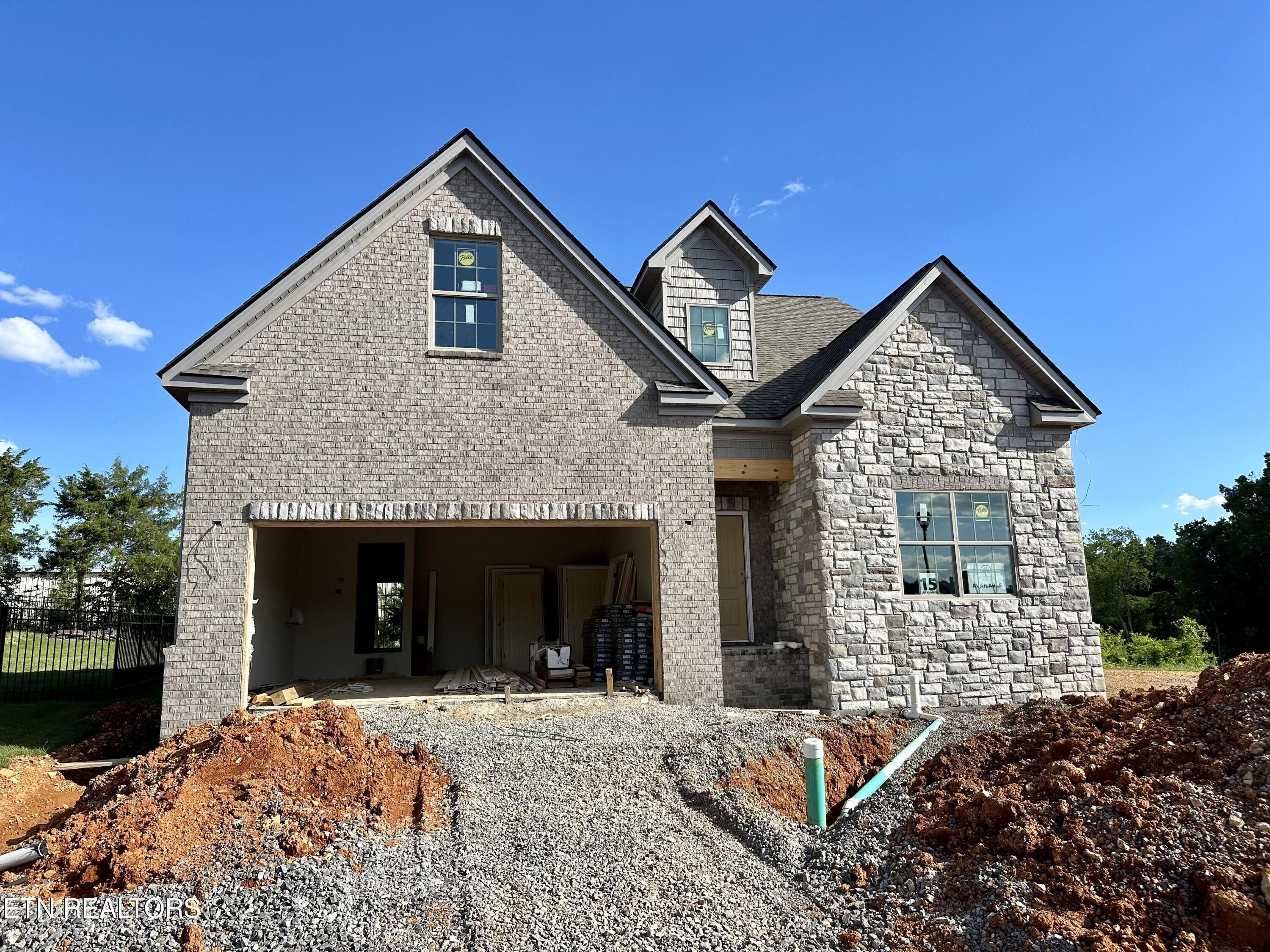 3000 Sycamore Creek Lane. Knoxville, TN 37931