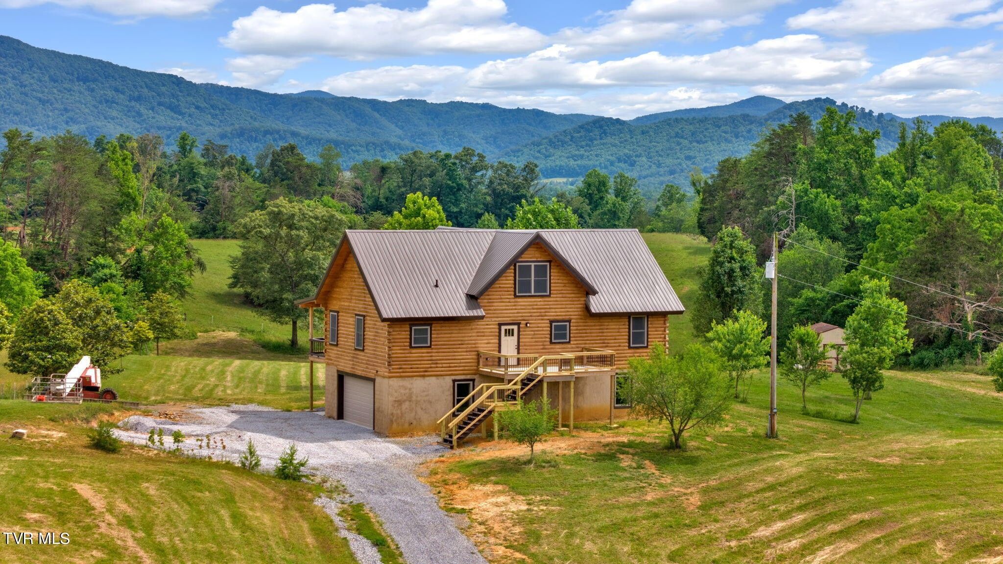 2065 Shakerag Road. Greeneville, TN 37743