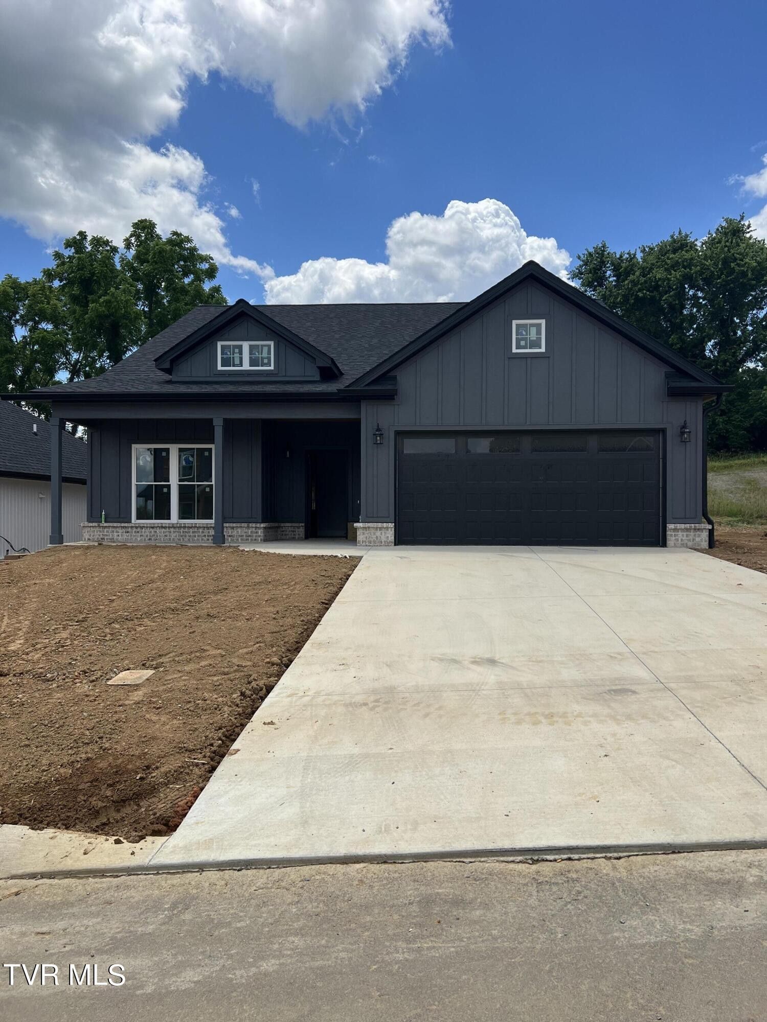 271 Dry Kiln Court. Gray, TN 37615