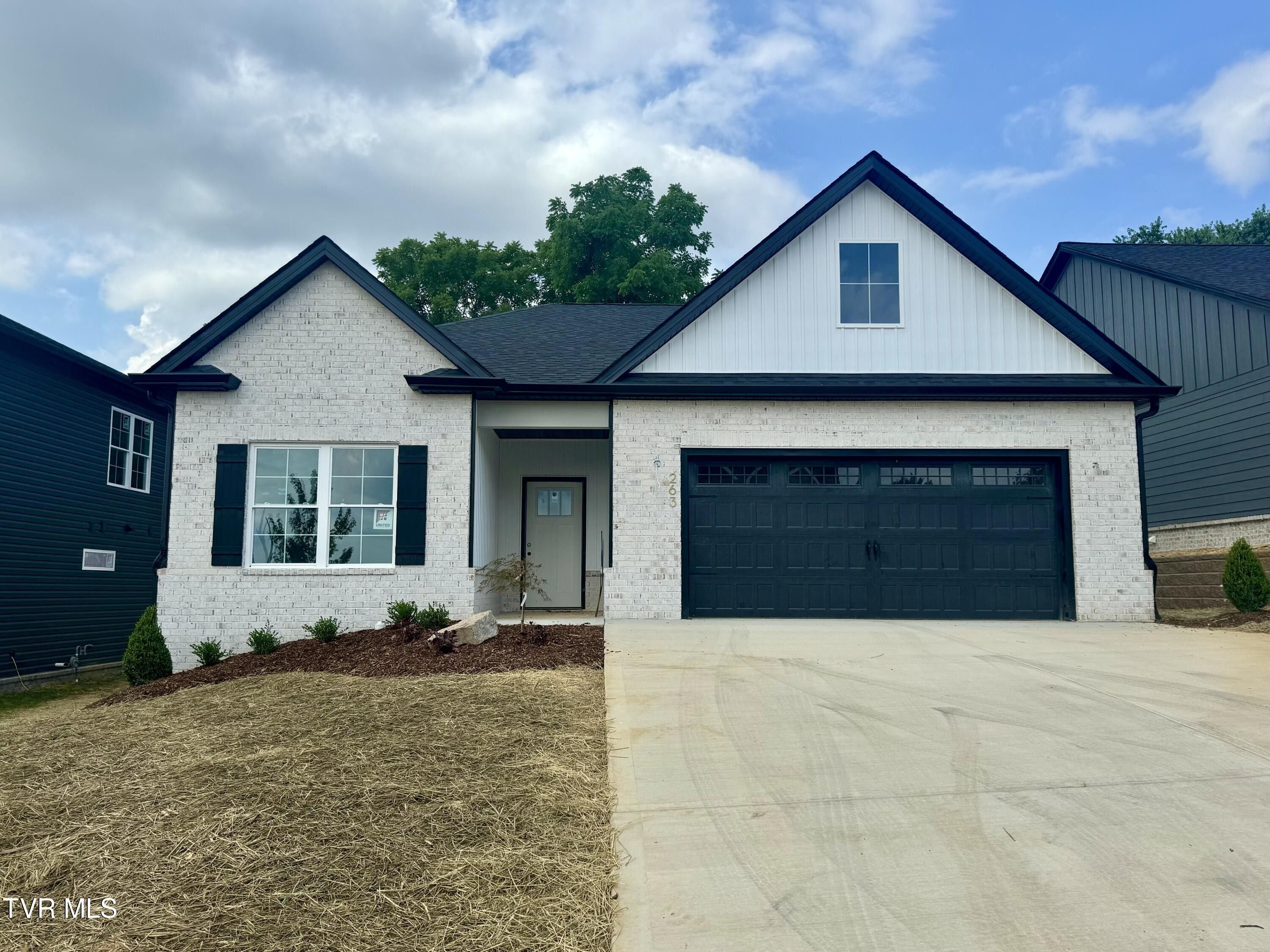 263 Dry Kiln Court. Gray, TN 37615