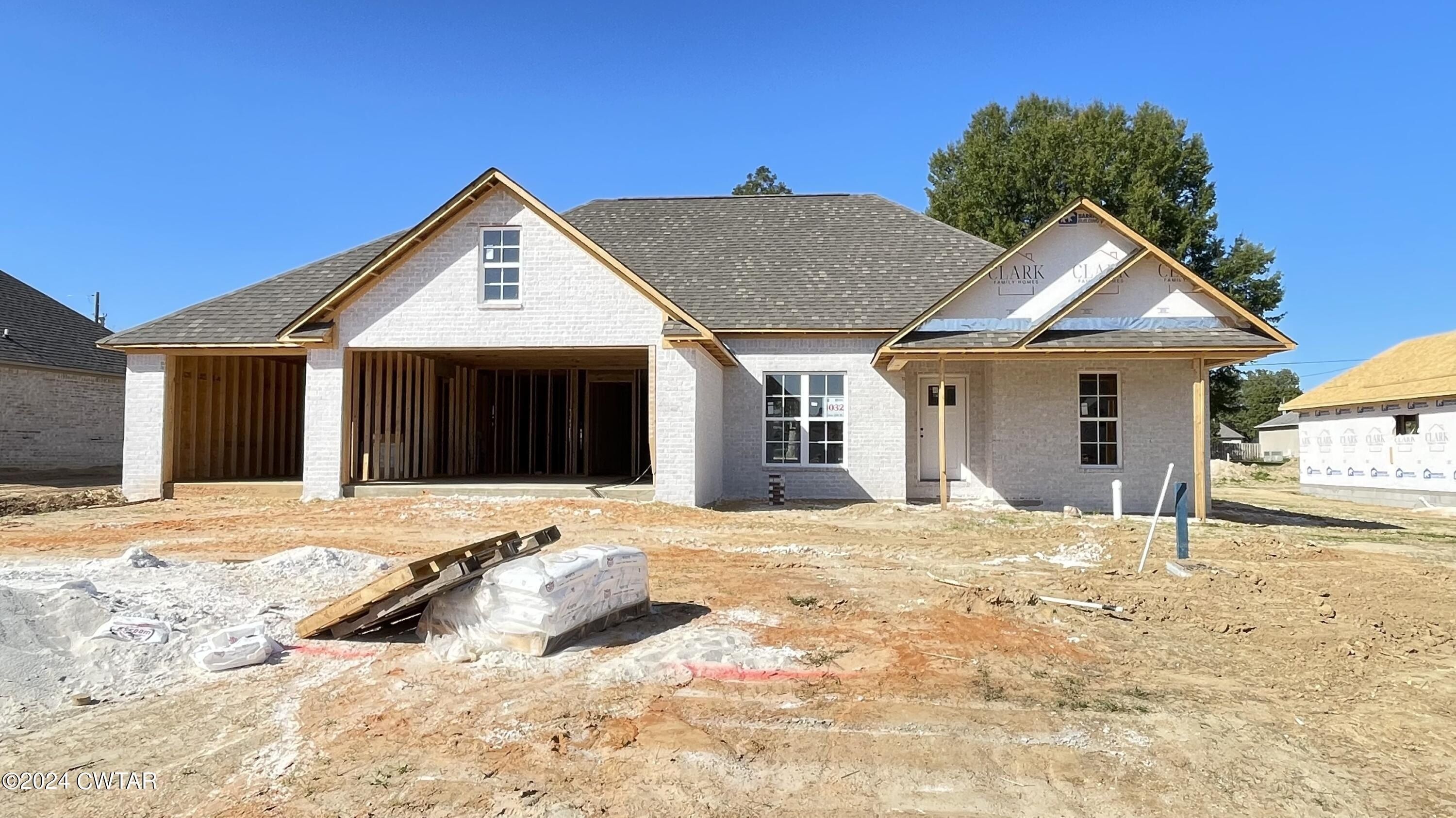 1032 Southern Hills Drive. Milan, TN 38358