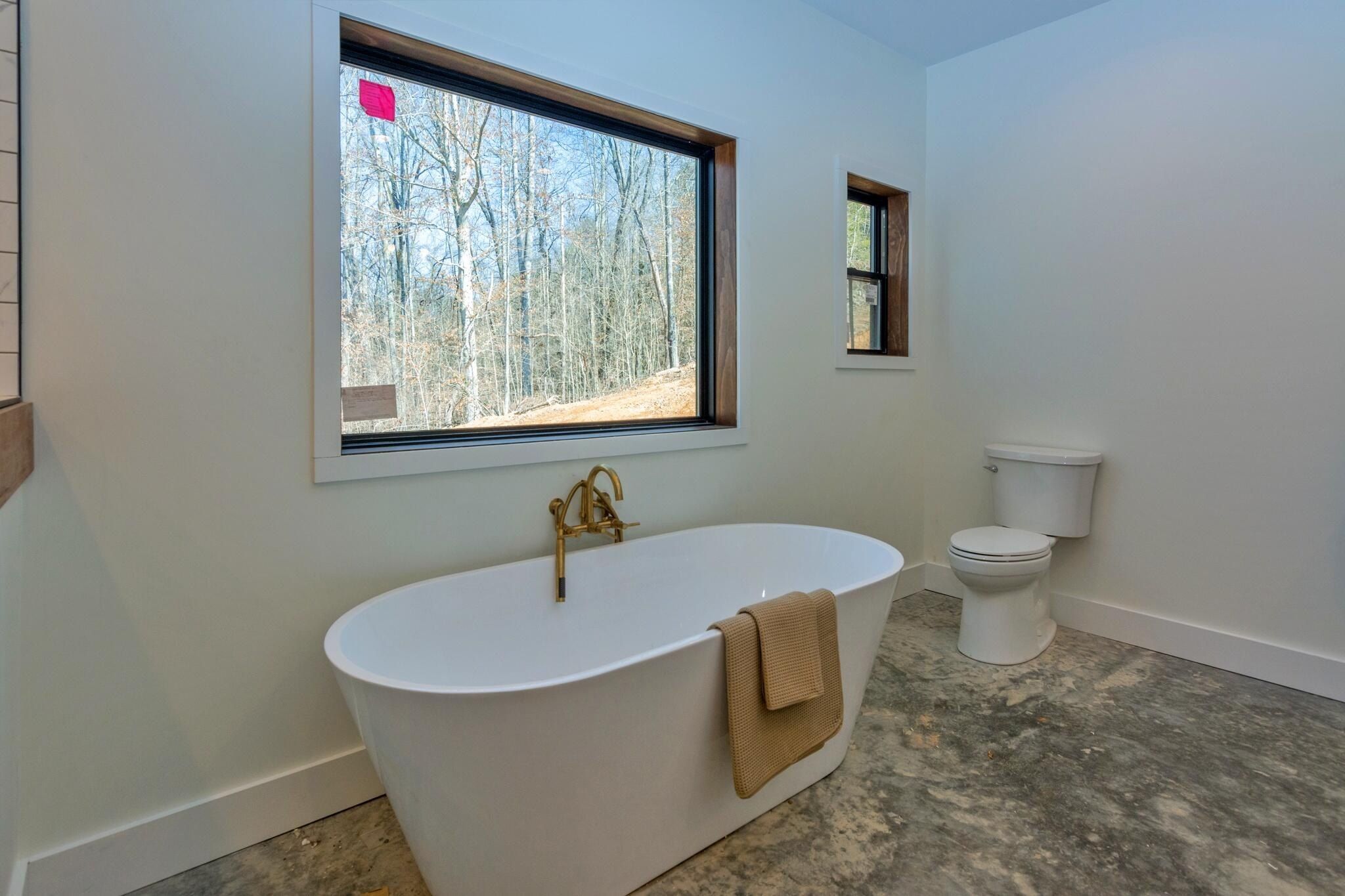 2604 Lower East Valley Road. Dunlap, TN 37327