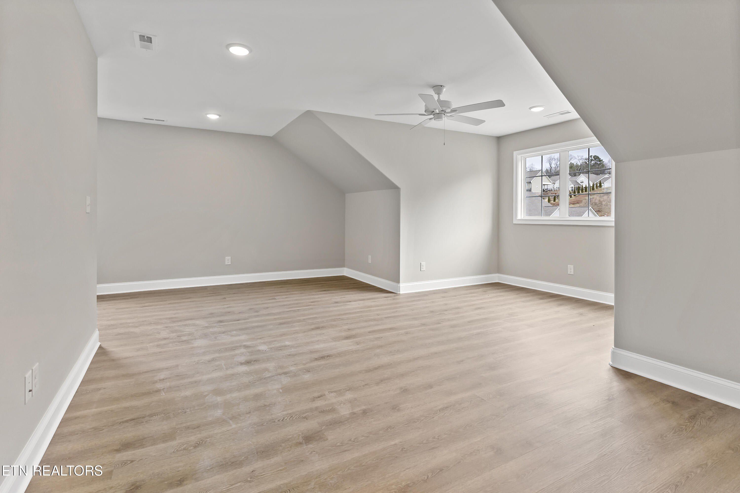 150 Cherry Blossom Court. Lenoir City, TN 37772