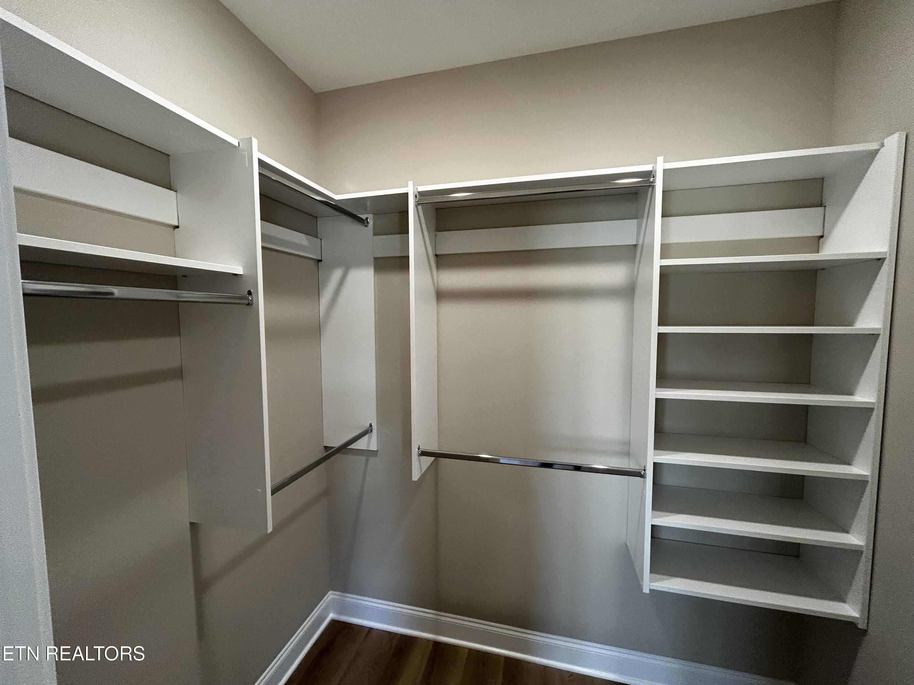 203 Ashton Lane. Madisonville, TN 37354