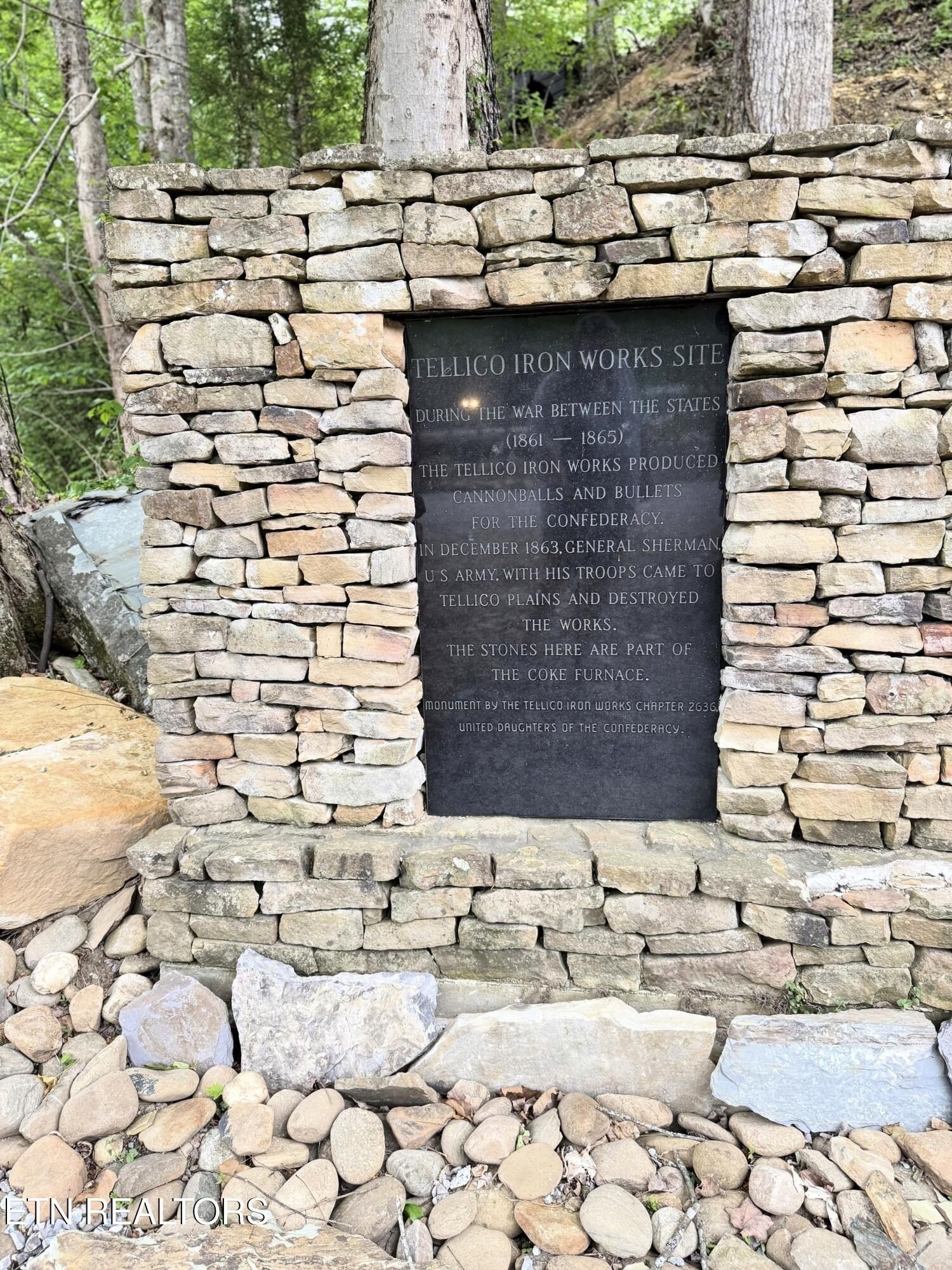 1647 Cherohala. Tellico Plains, TN 37385