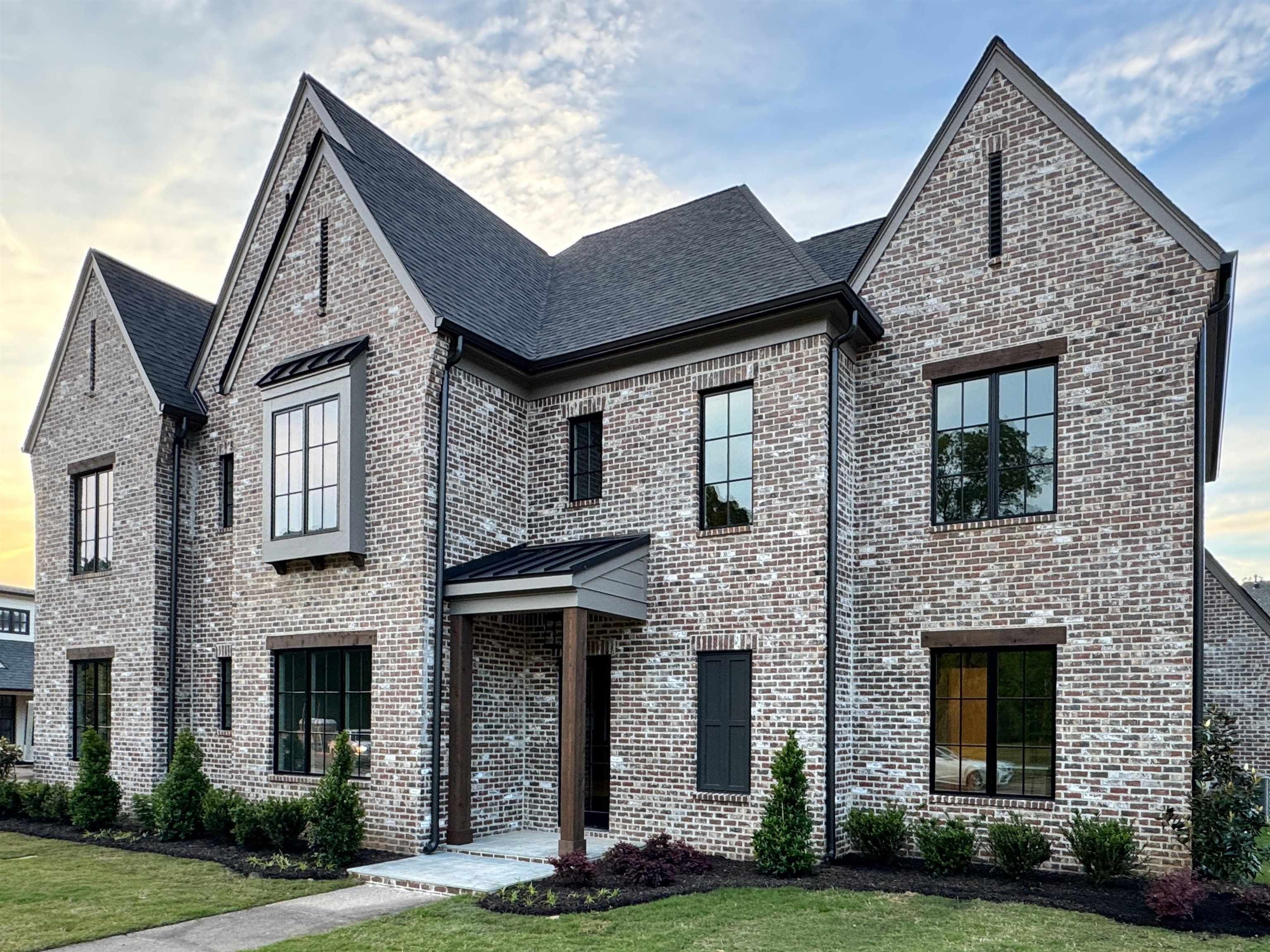 9170 Old Green. Germantown, TN 38138