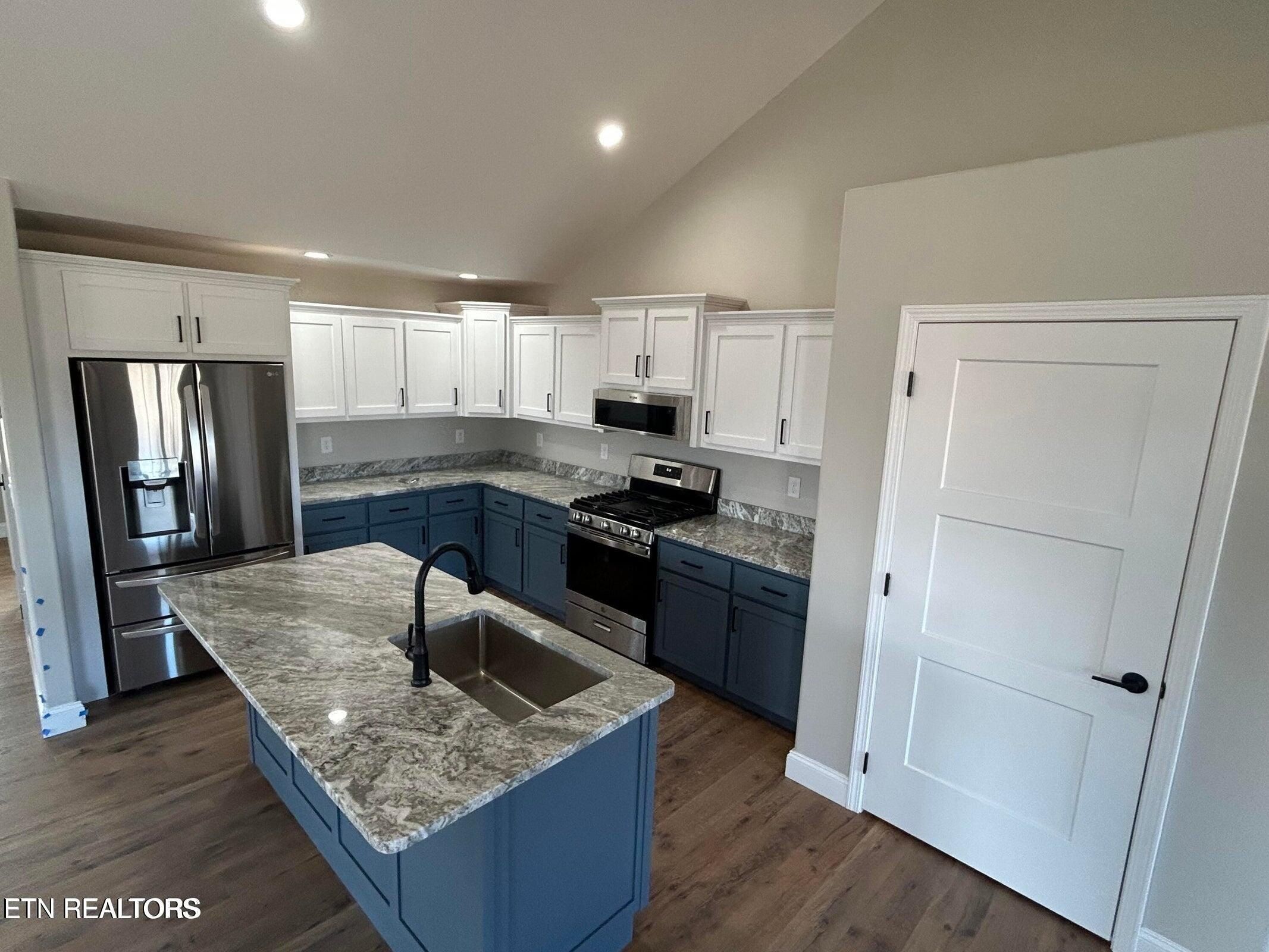 257 Colby Circle. Crossville, TN 38571