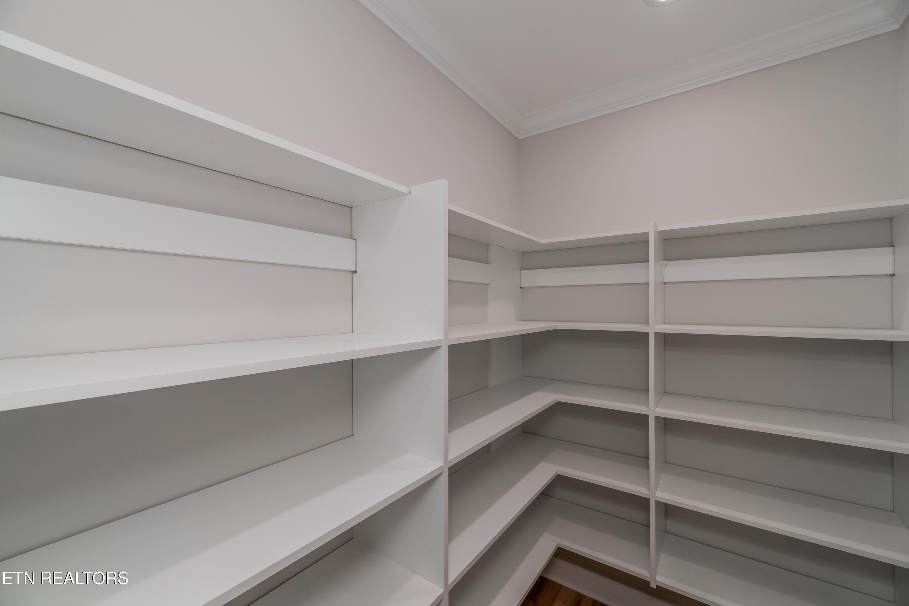 124 Nuhya Way. Loudon, TN 37774