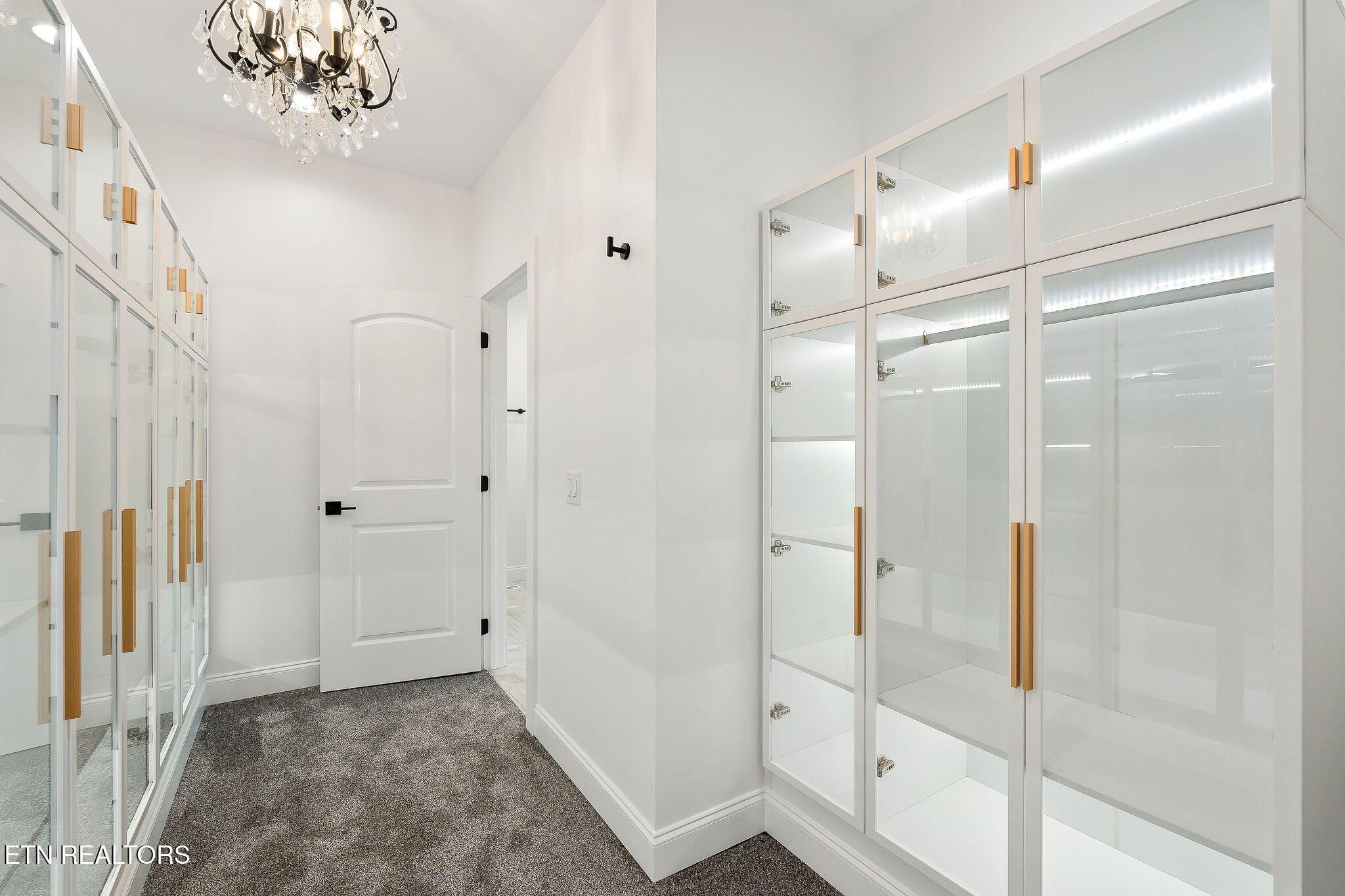 456 Lakeview Drive. Crossville, TN 38558