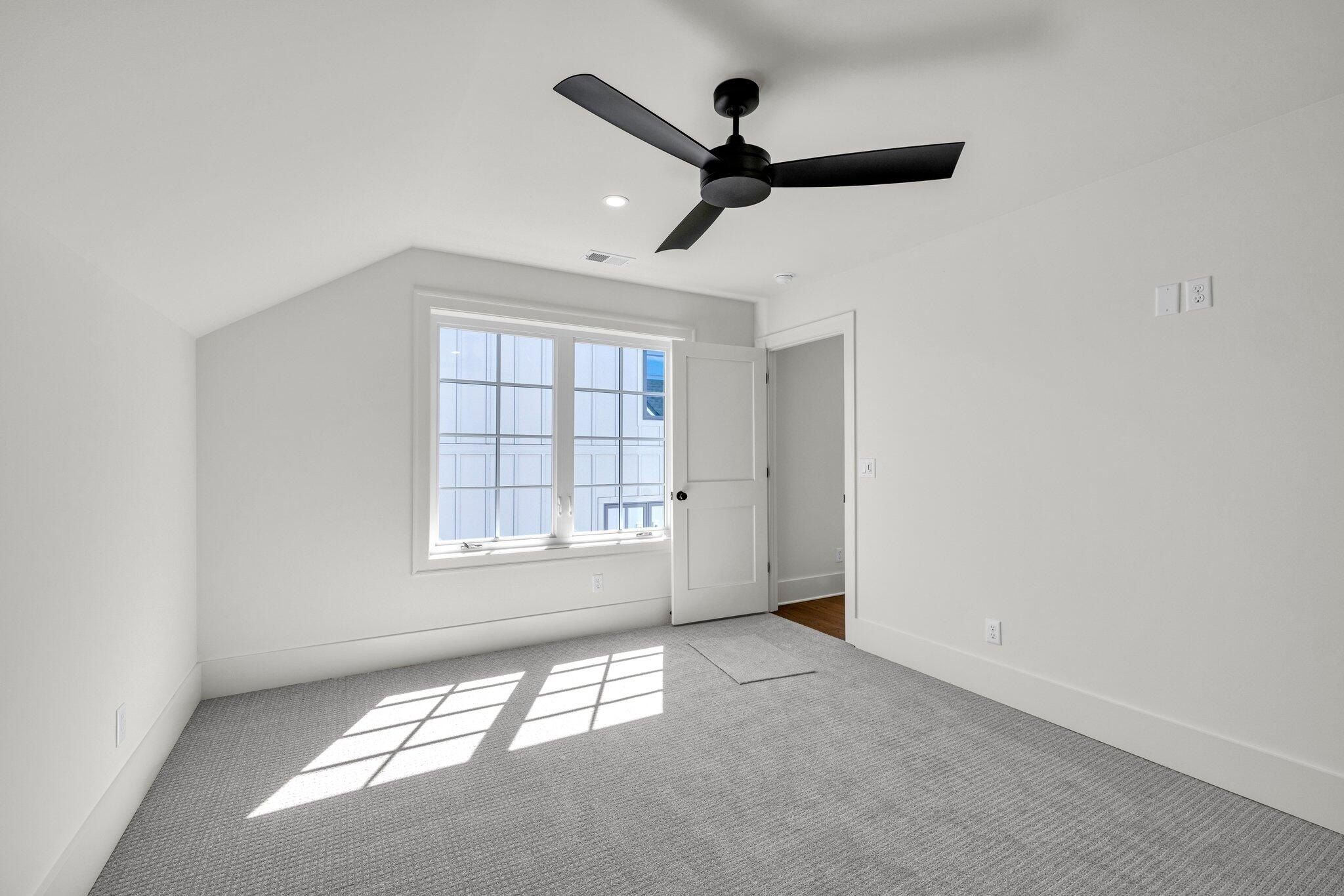 1238 London Woods Way. Apison, TN 37302