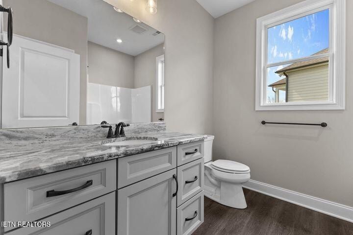 207 Trillium Tr. Lenoir City, TN 37771