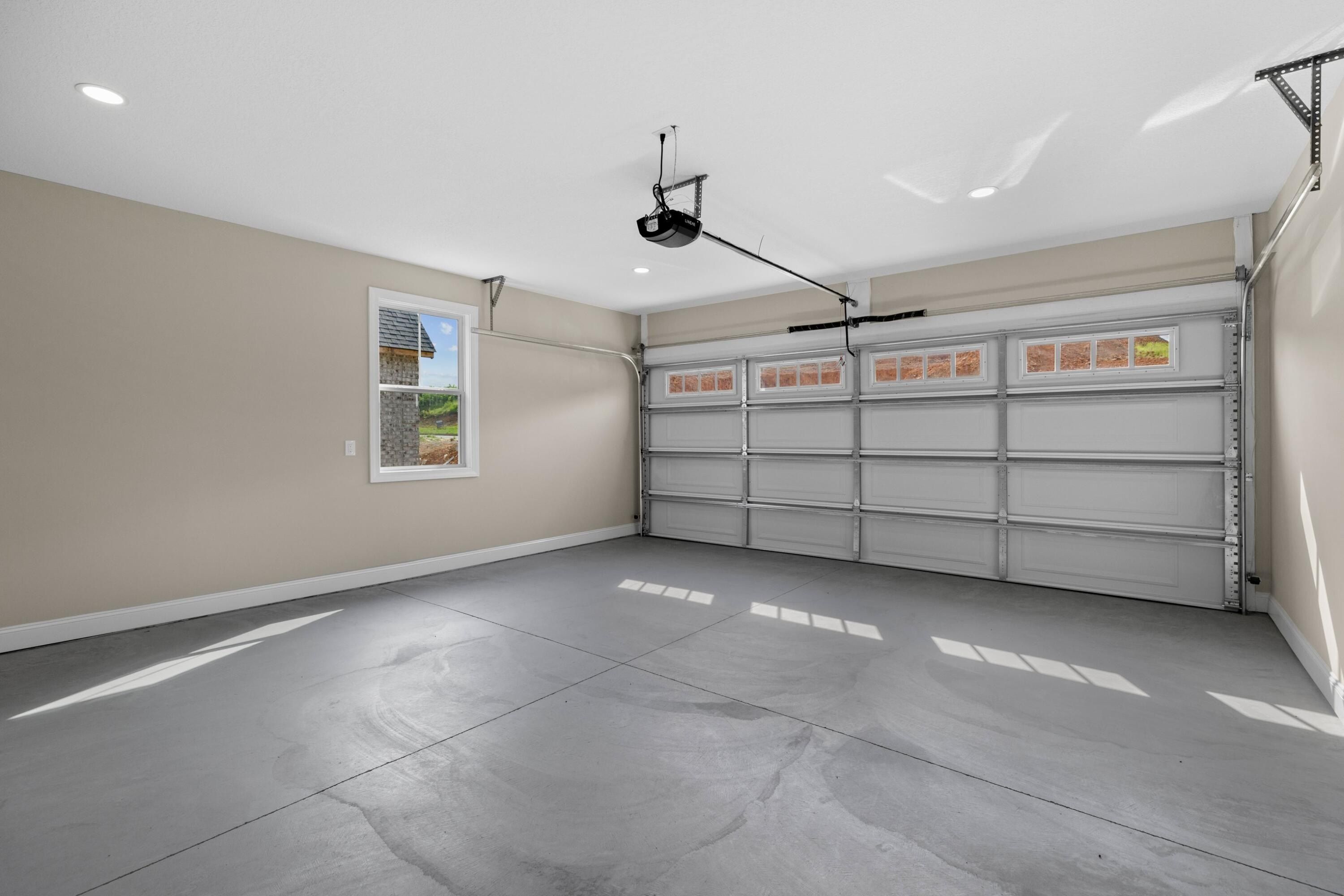 3083 Bridgewater Boulevard. Morristown, TN 37814