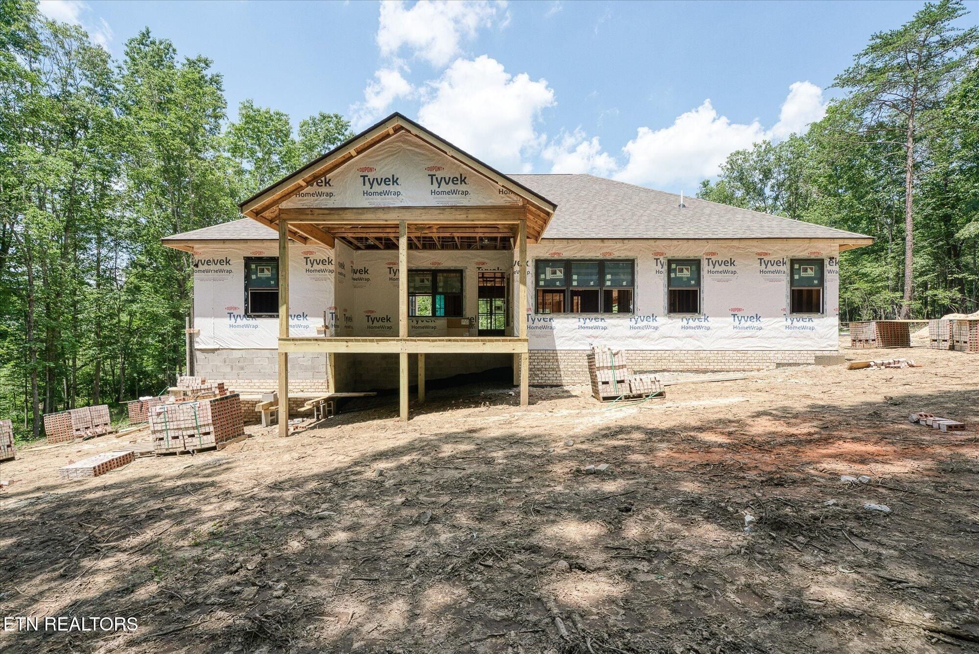 138 Magnolia Lane. Crossville, TN 38555