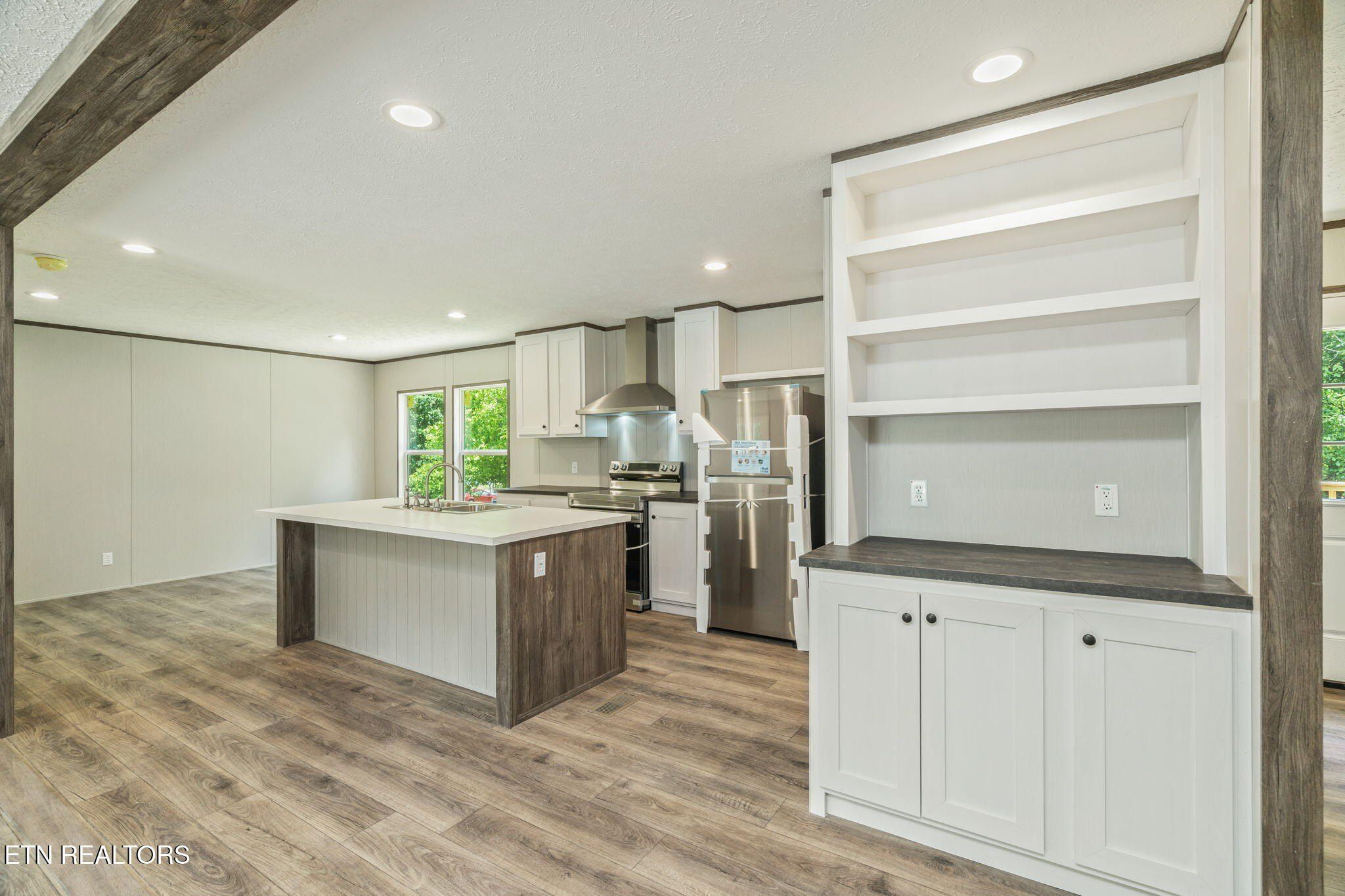 133 Ford Ave. Harriman, TN 37748