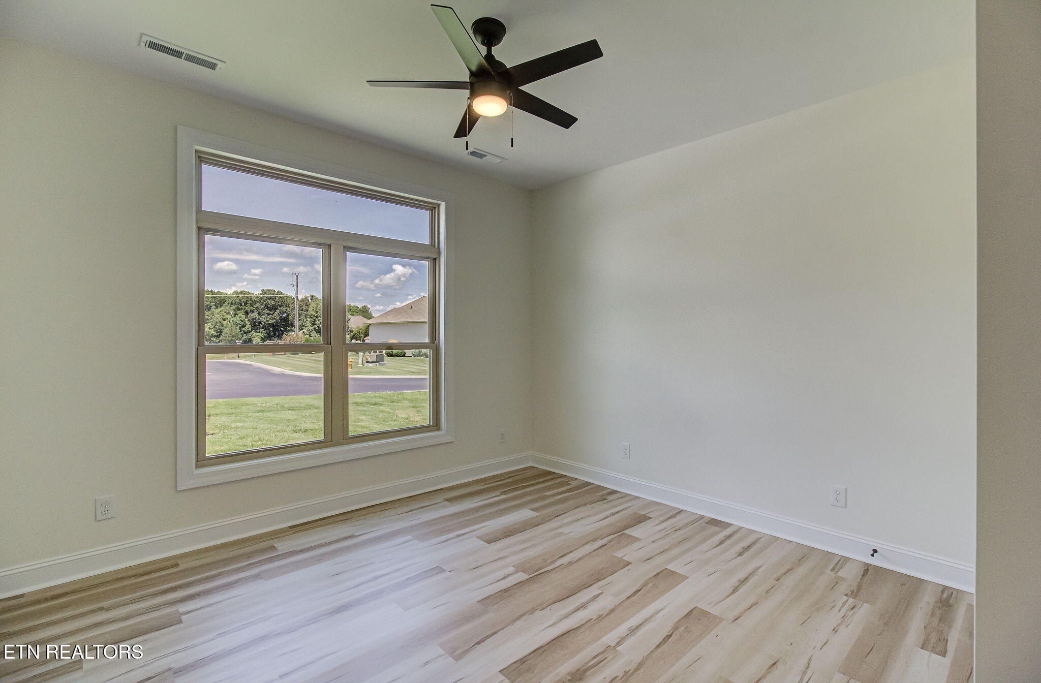 180 Kahite Greens Place. Vonore, TN 37885