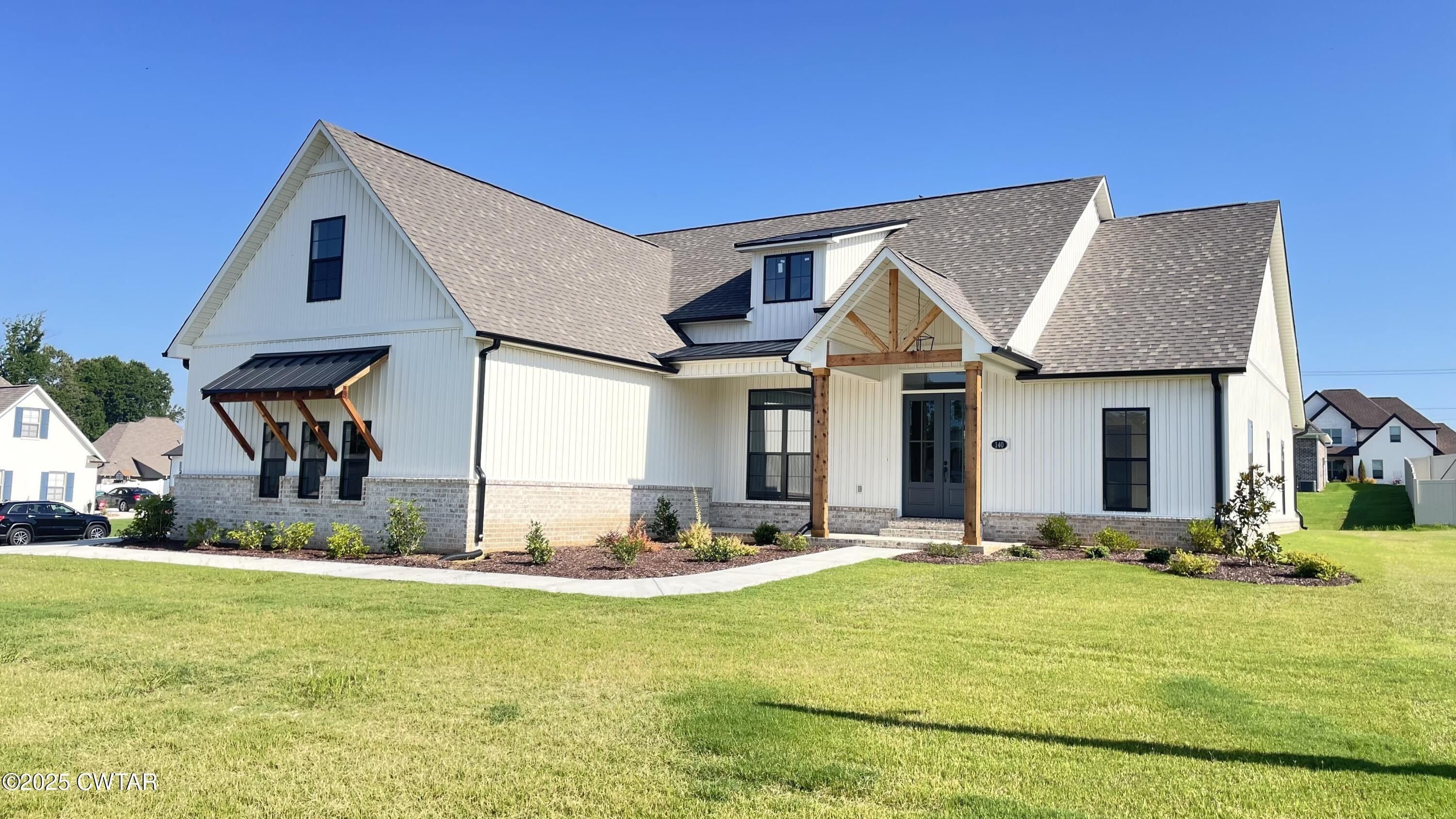 140 Providence Drive. Medina, TN 38355