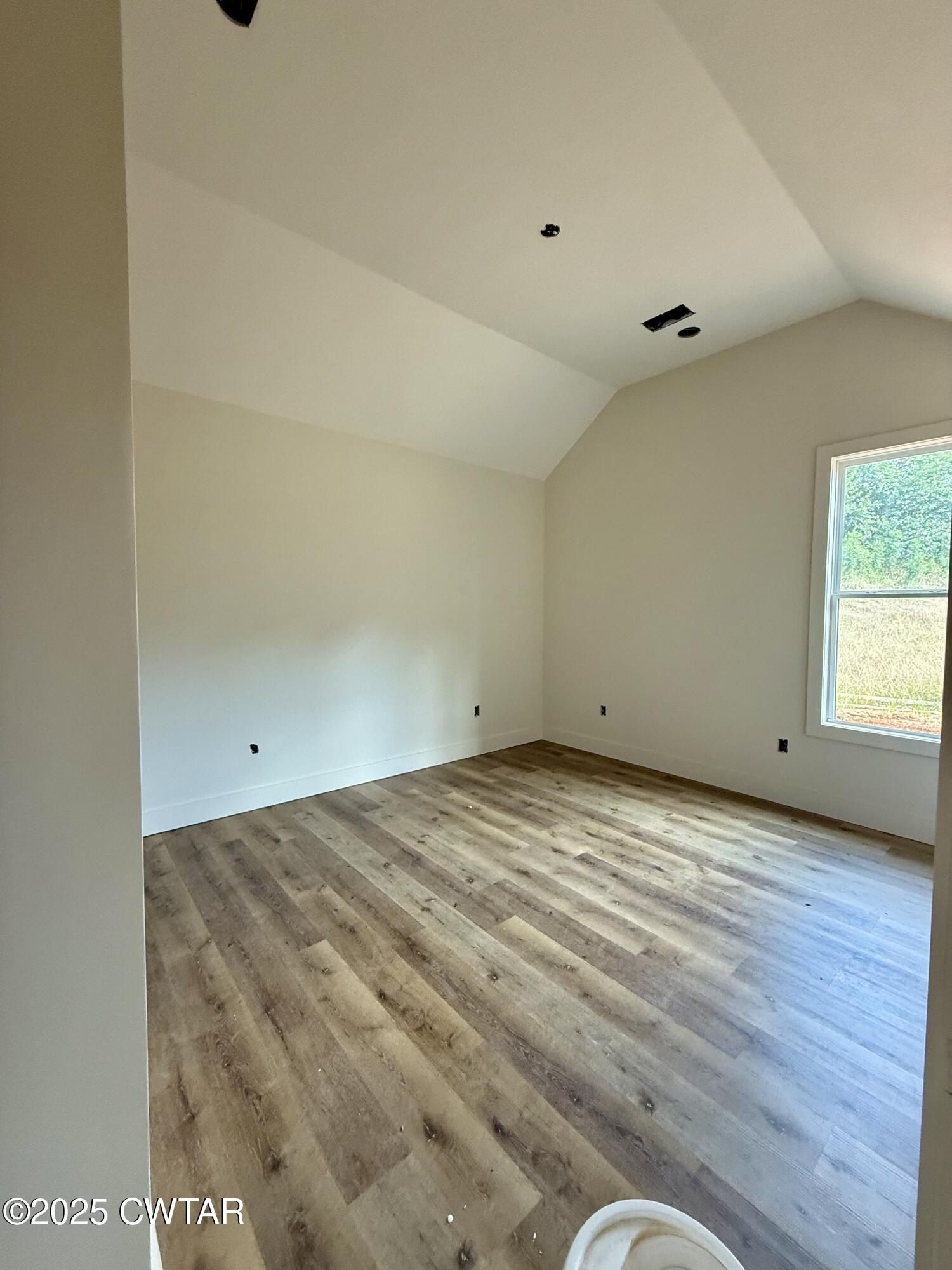 70 Kings Pond Cove. Jackson, TN 38305