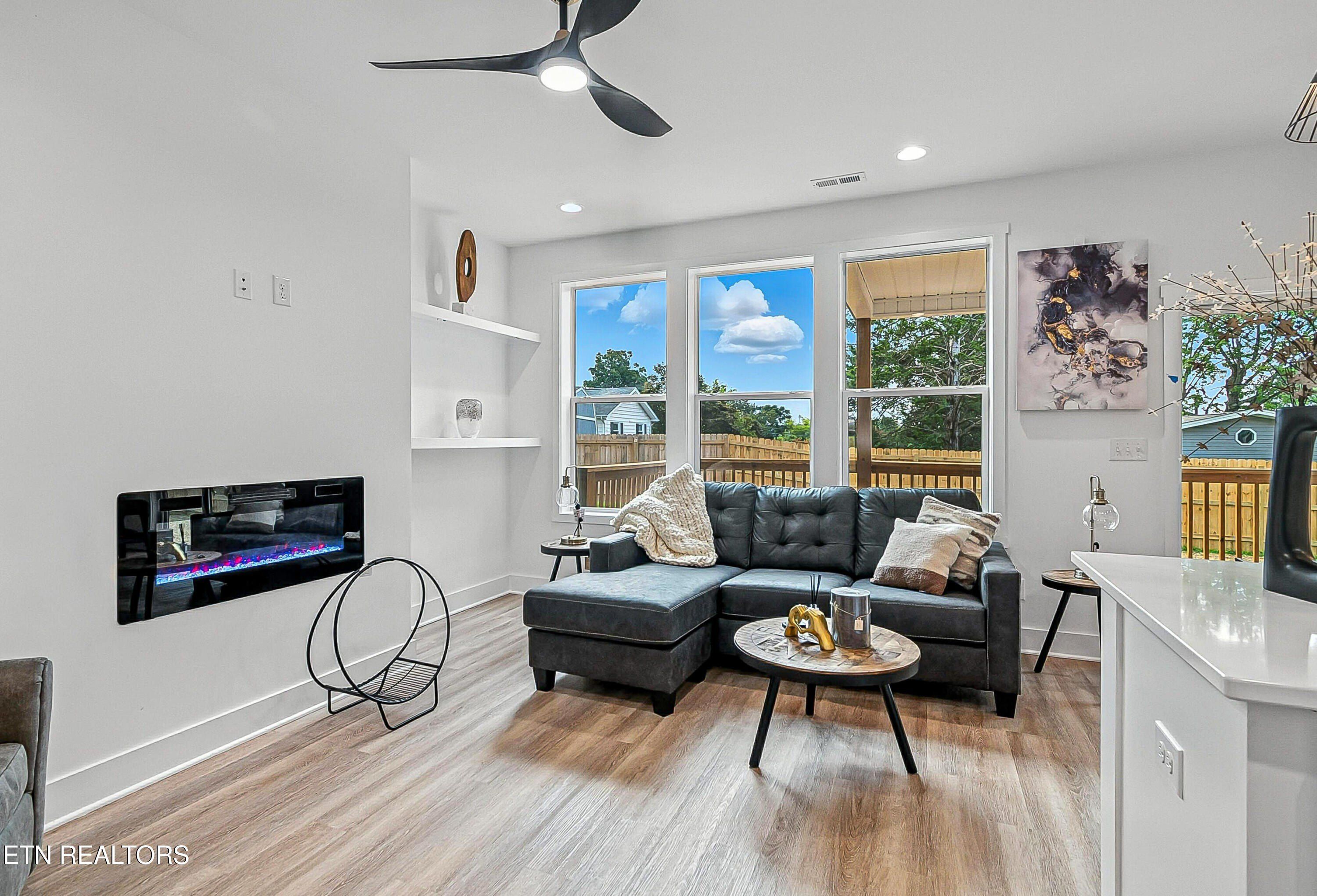 5016 Landbrook Drive. Knoxville, TN 37921