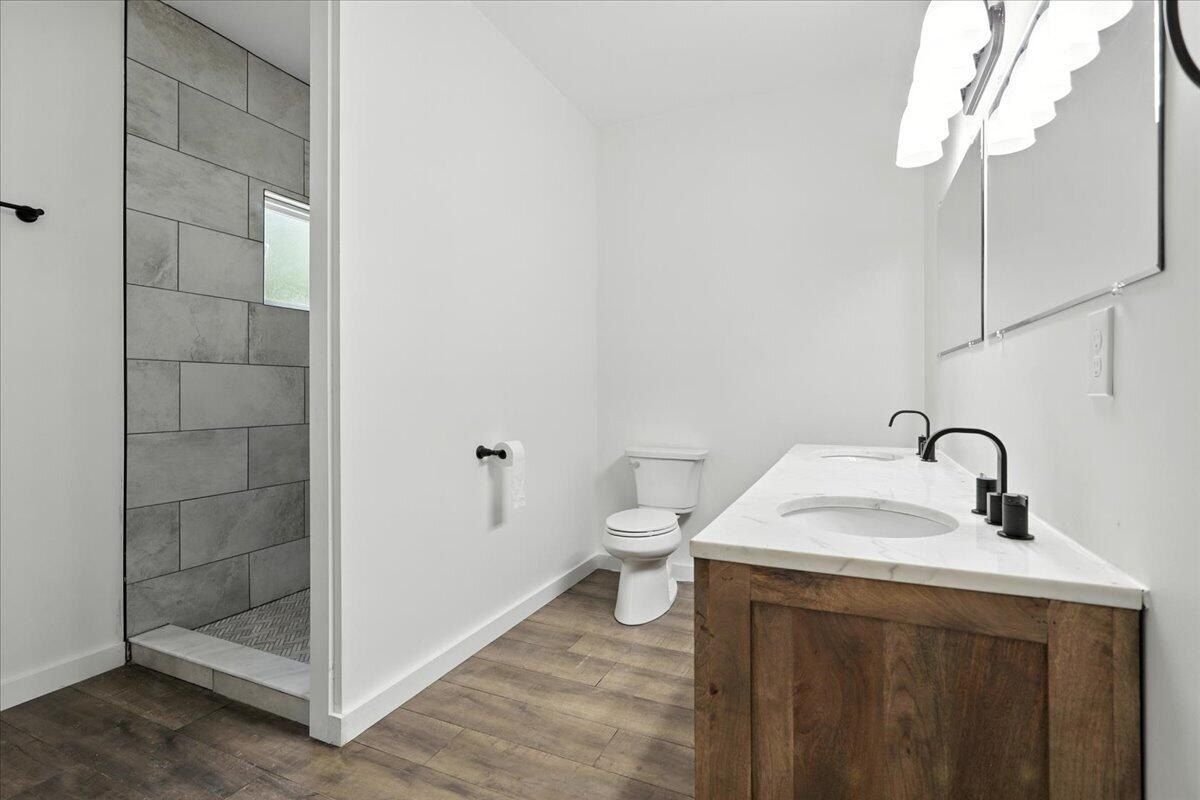 177 Cove Springs Dr Drive. Dandridge, TN 37725