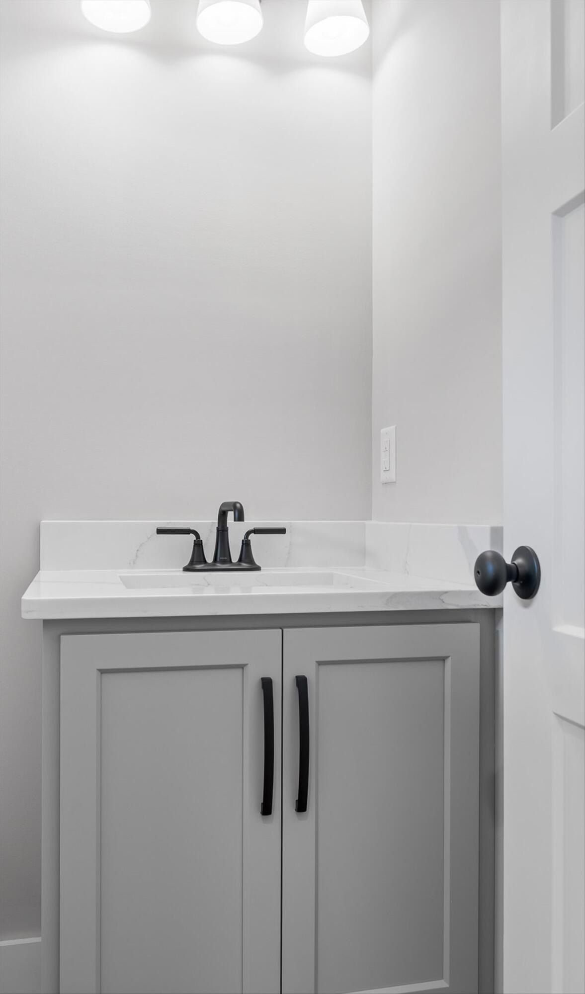 4193 Barnsley Loop. Ooltewah, TN 37363