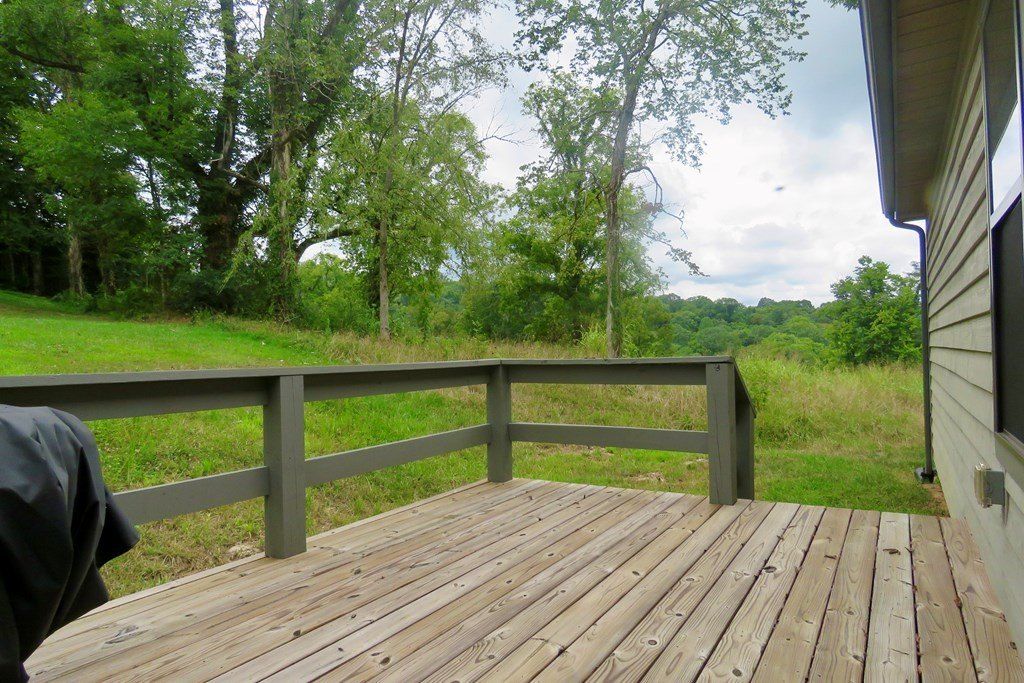 168 Rarick Lane. Gainesboro, TN 38562