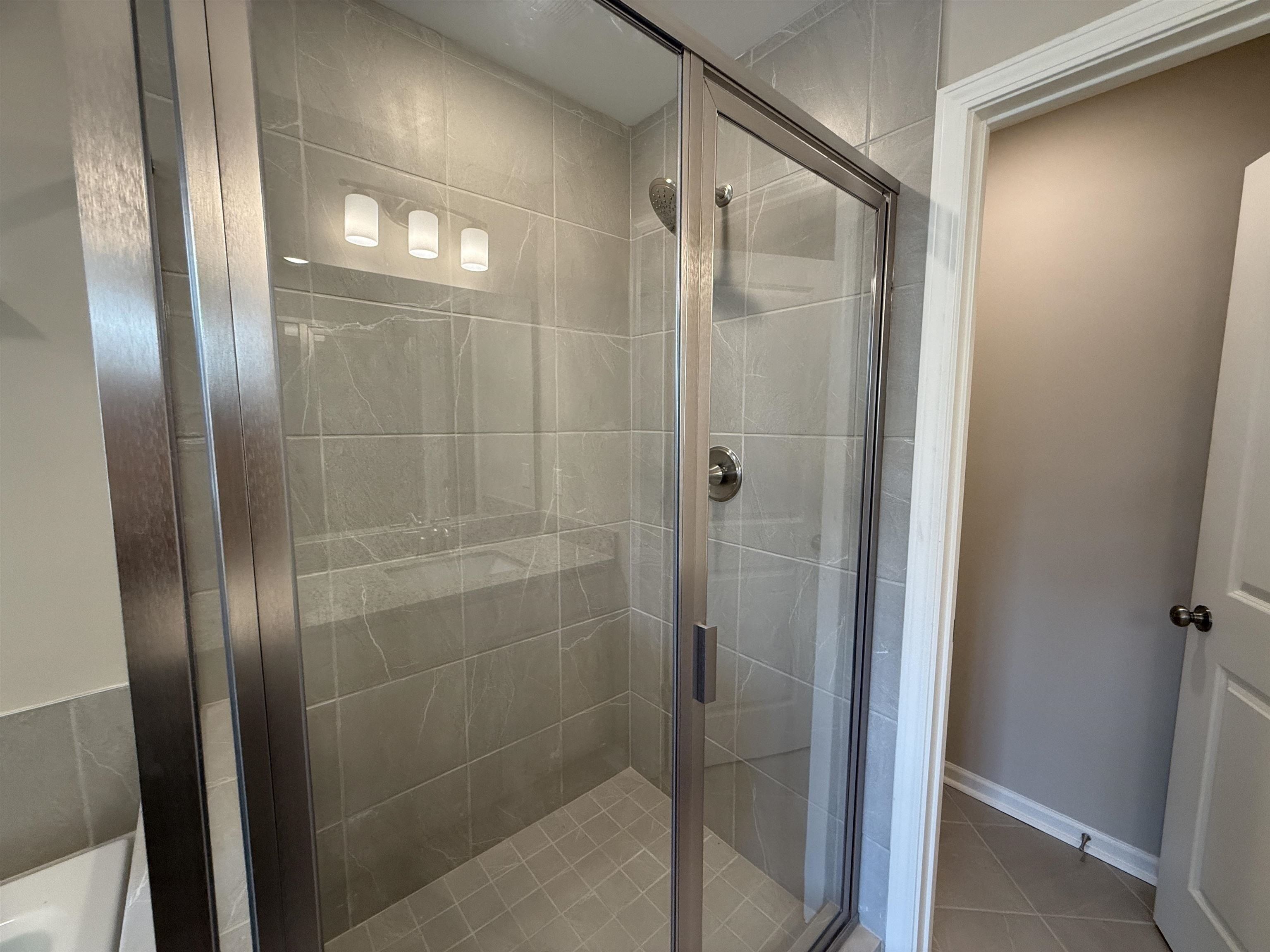 8671 Colleton. Cordova, TN 38018