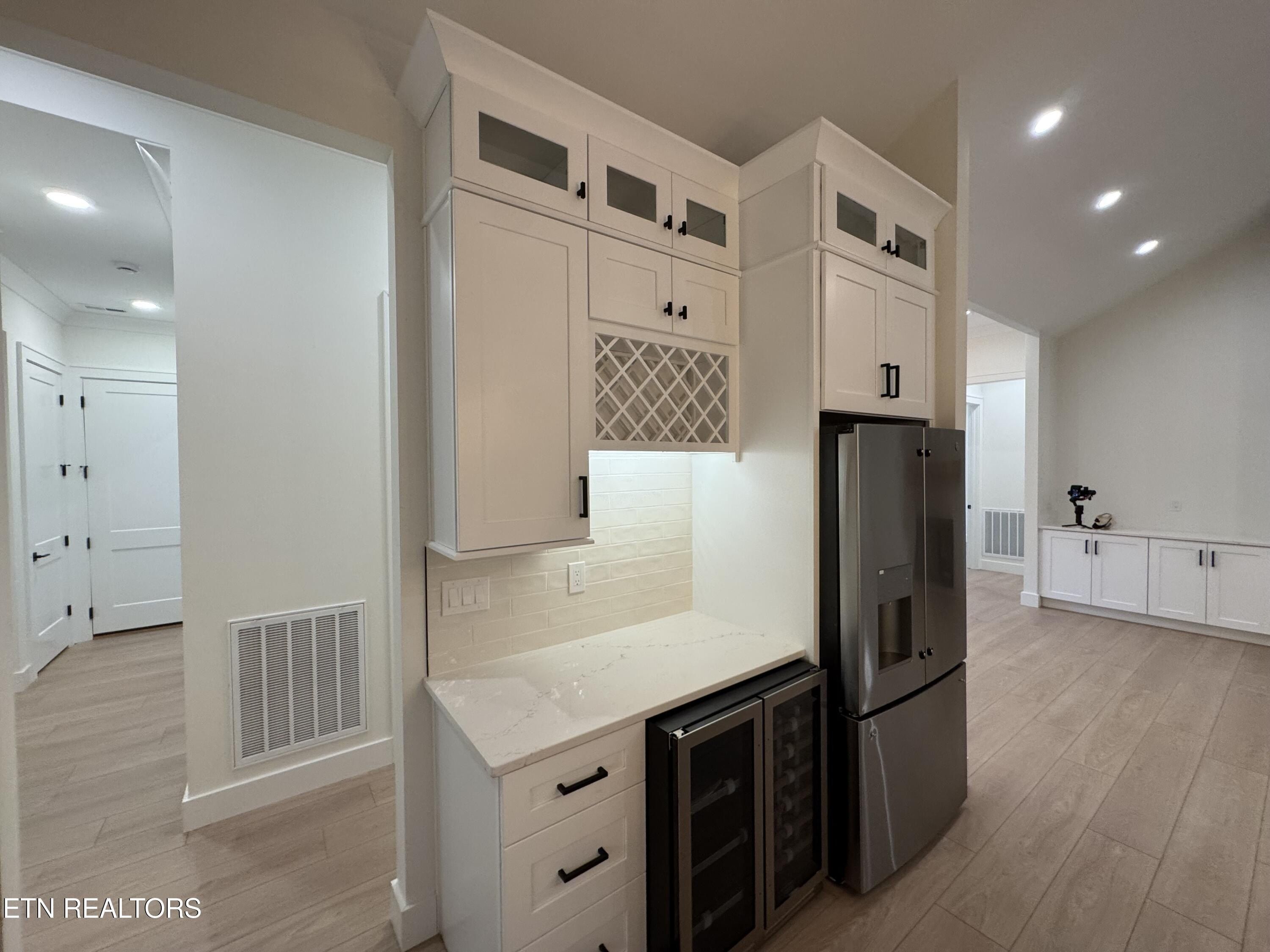 238 Gadusi Way. Loudon, TN 37774