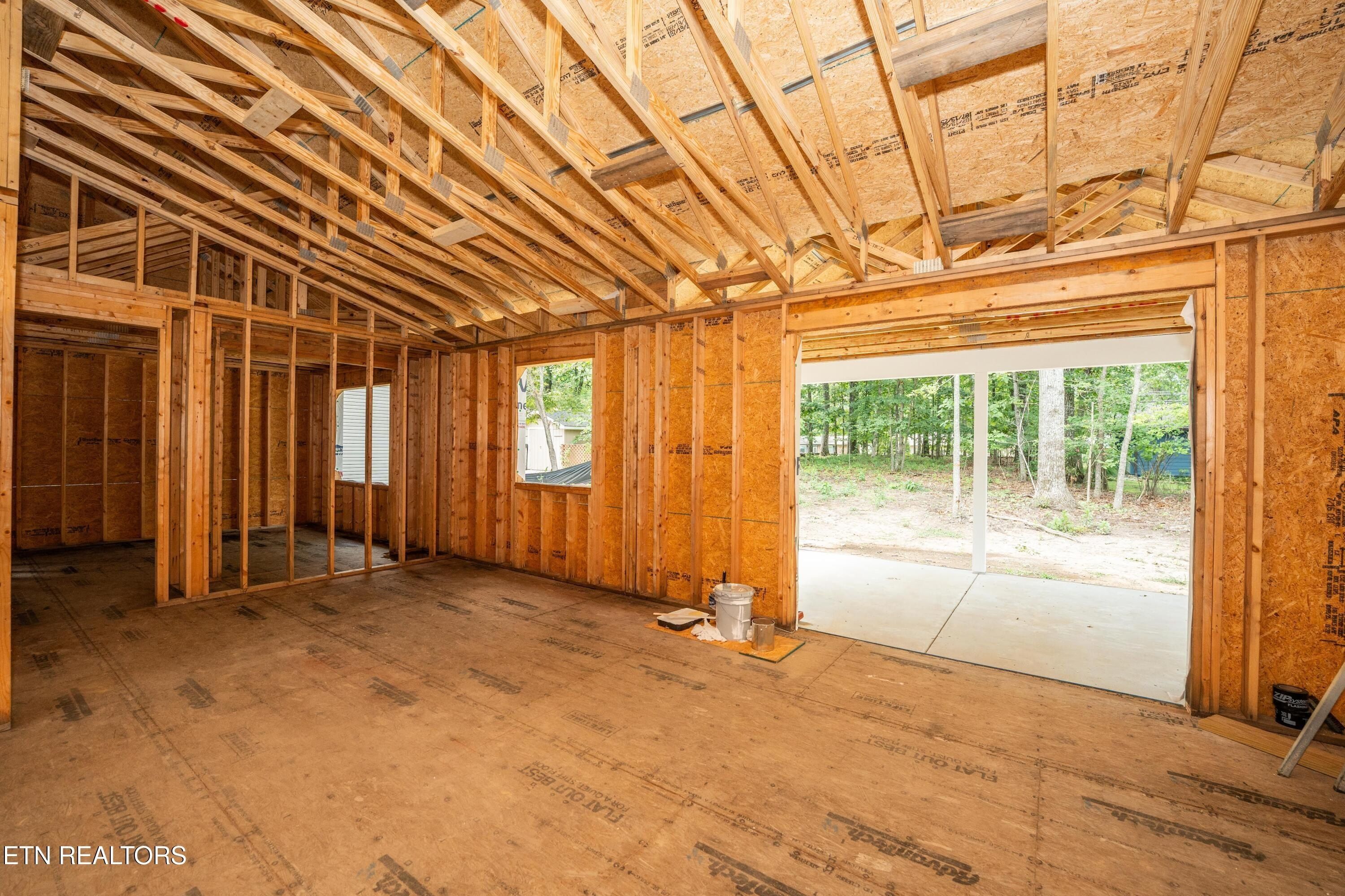 114 Britton Lane. Crossville, TN 38558