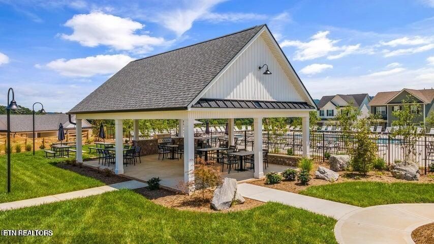 4345 Honey Bell St Lot 188. Powell, TN 37849