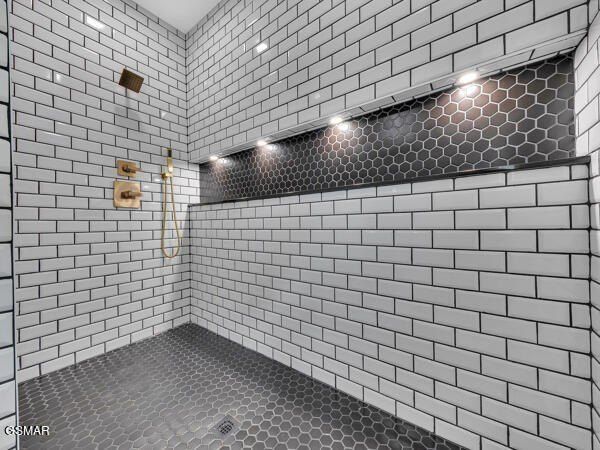 1283 Lorie Ellen Court Unit 21. Sevierville, TN 37876